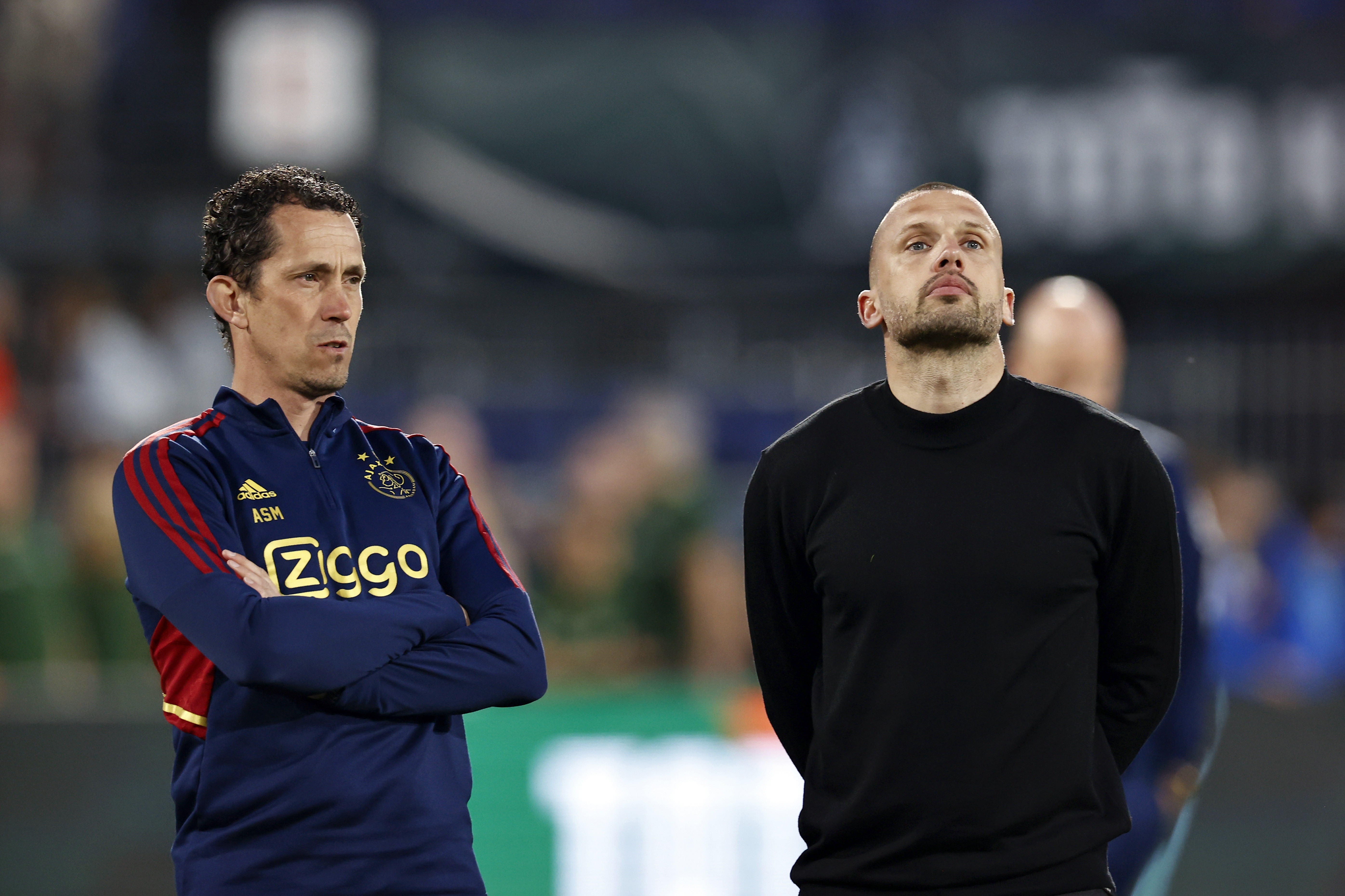 Ajax zoekt naar nieuwe trainer in het buitenland