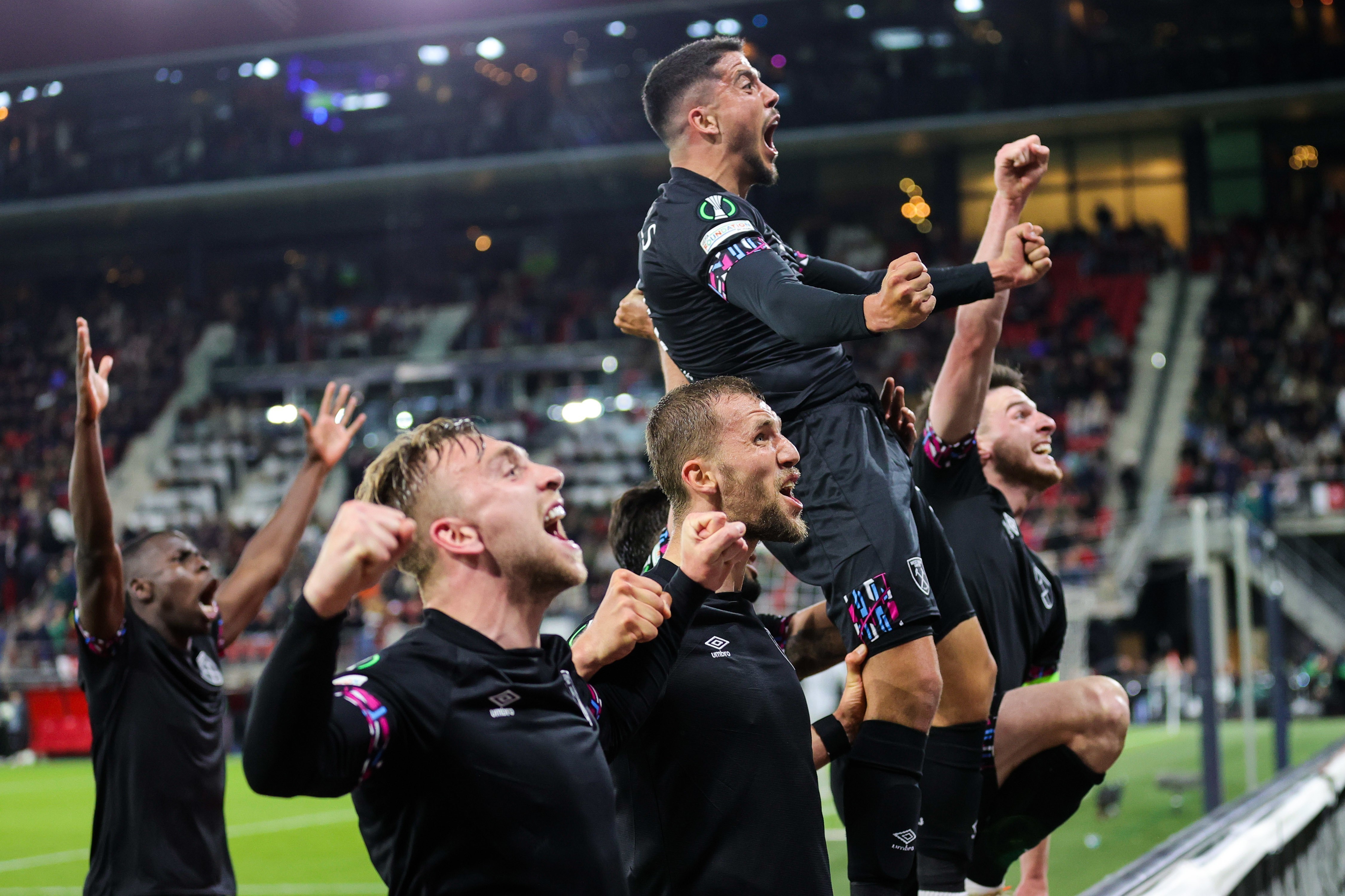 West Ham onder de indruk van AZ Alkmaar