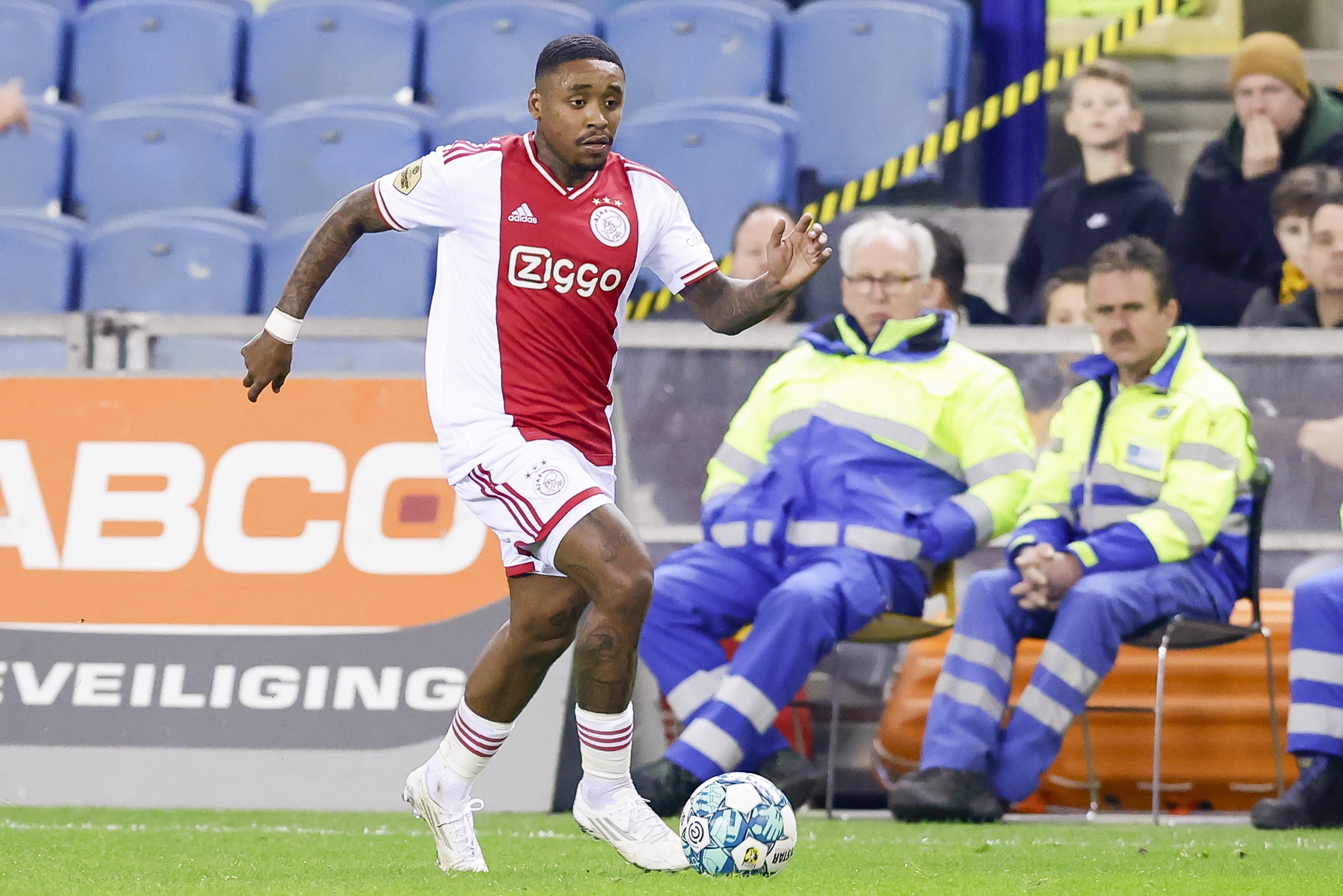 Ajax – Vitesse: Opstellingen en Uitgelichte Spelers