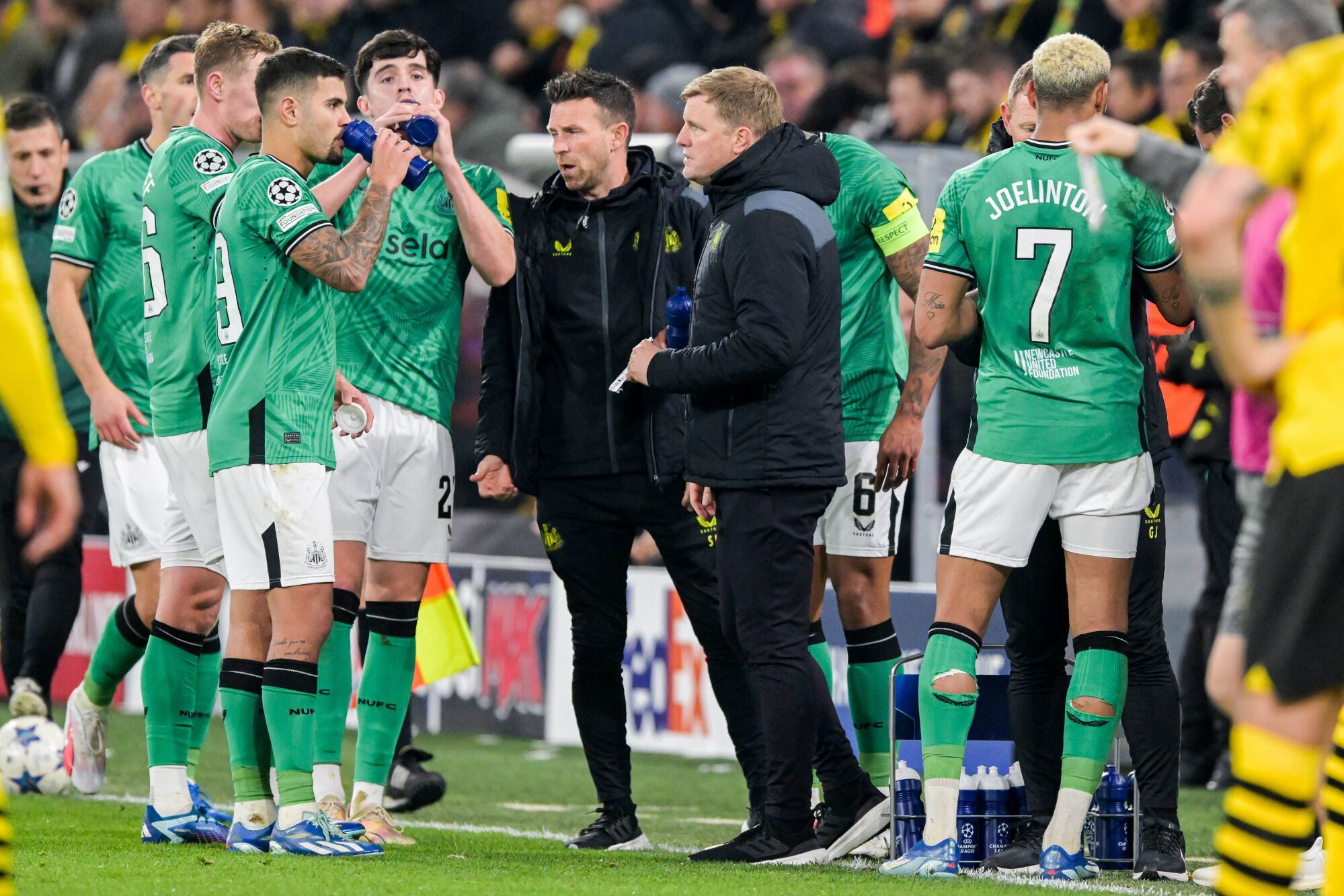 Състави за Нюкасъл срещу Челси