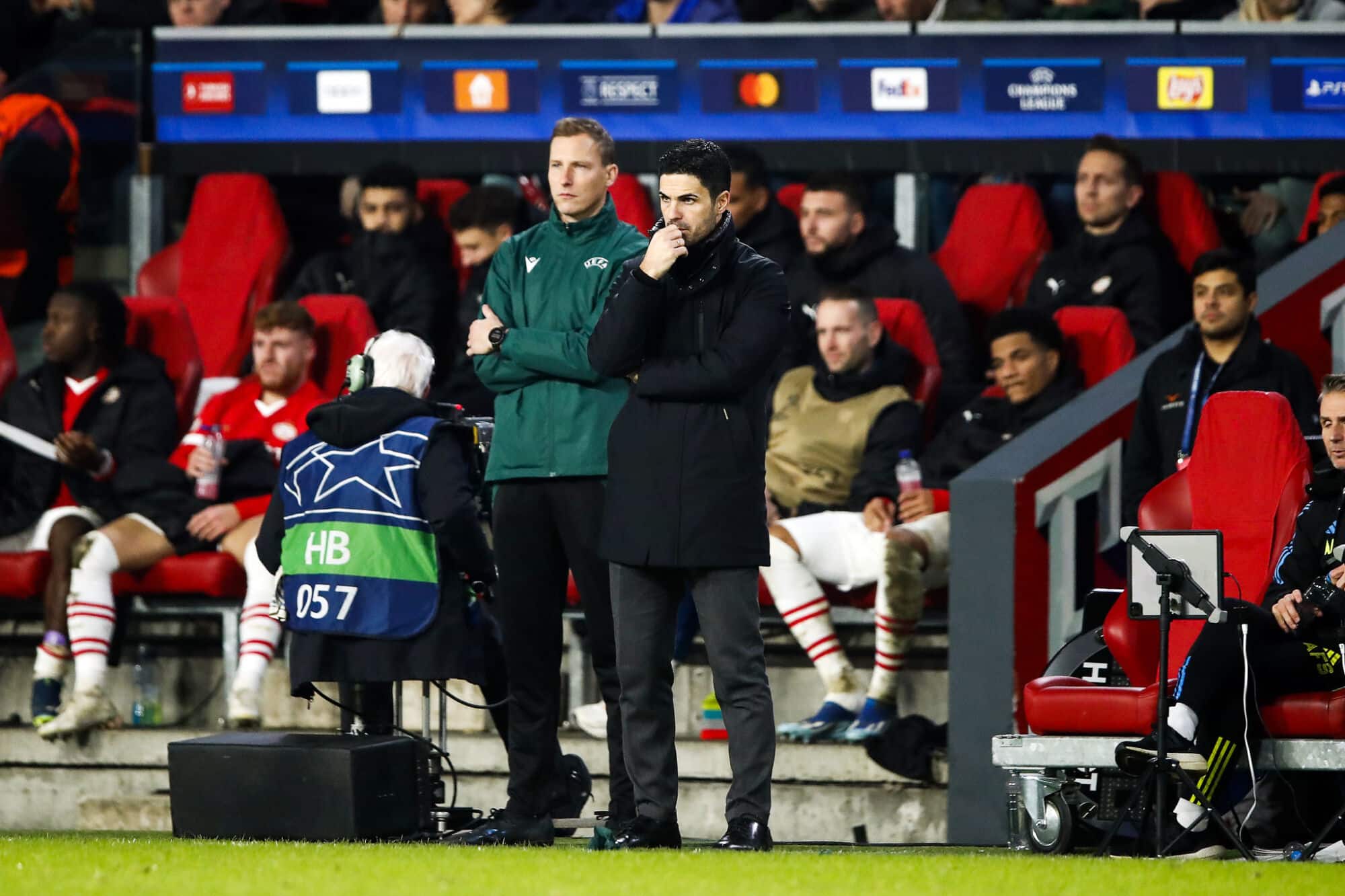 Състави за Арсенал срещу Брайтън