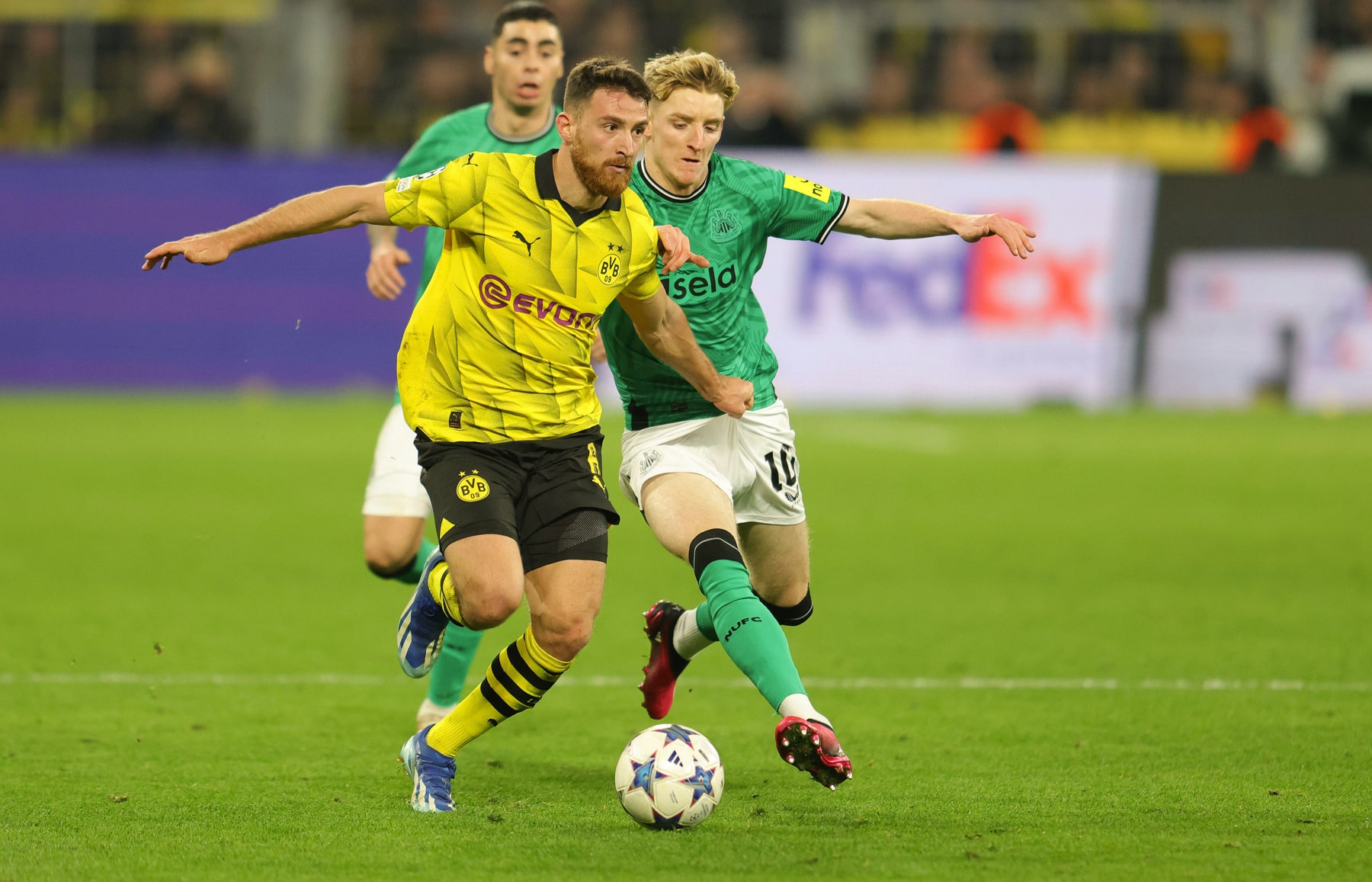 Tegen wie speelt PSV in de knockout fase van de Champions League?