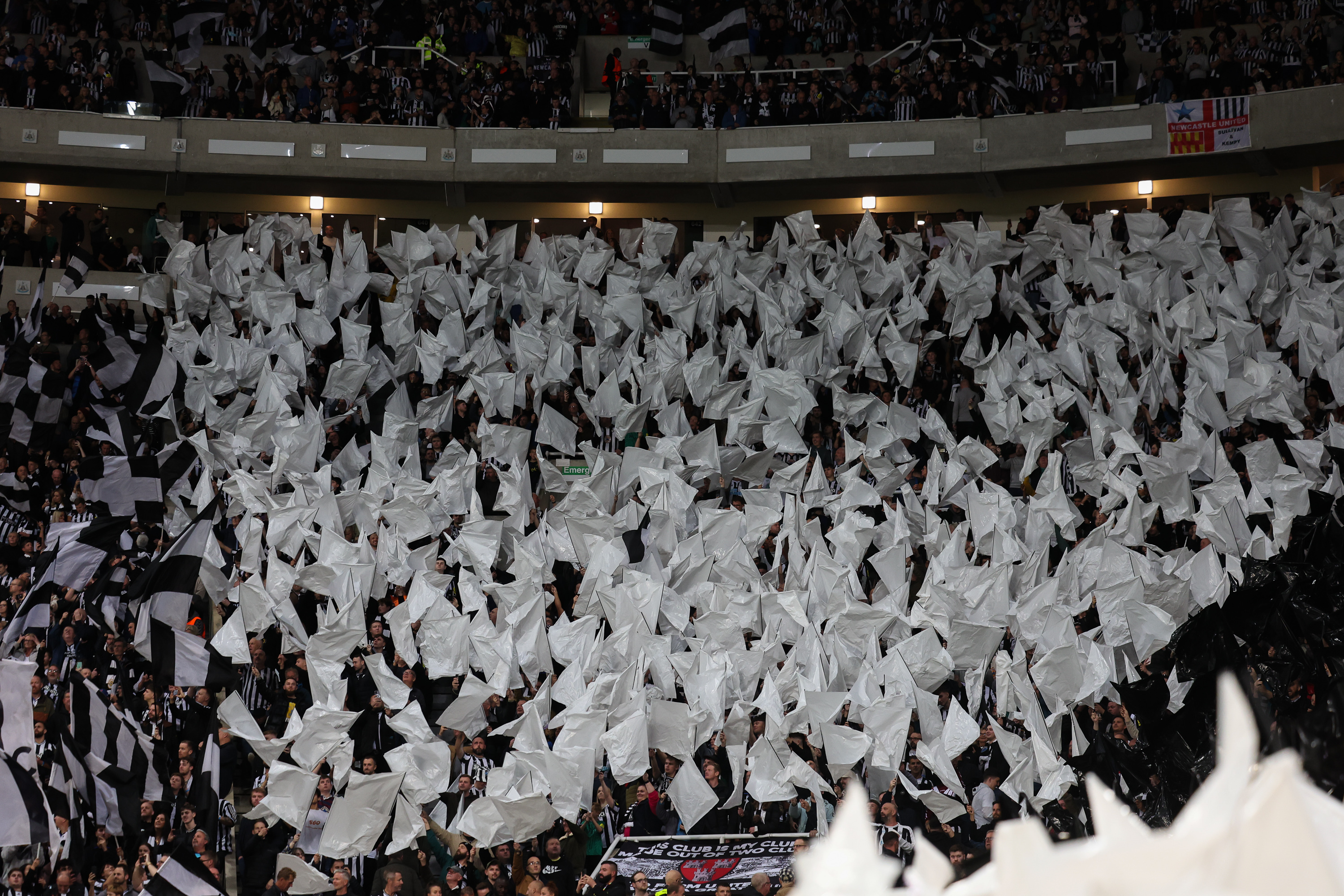 Къде да гледате Нюкасъл срещу Милан