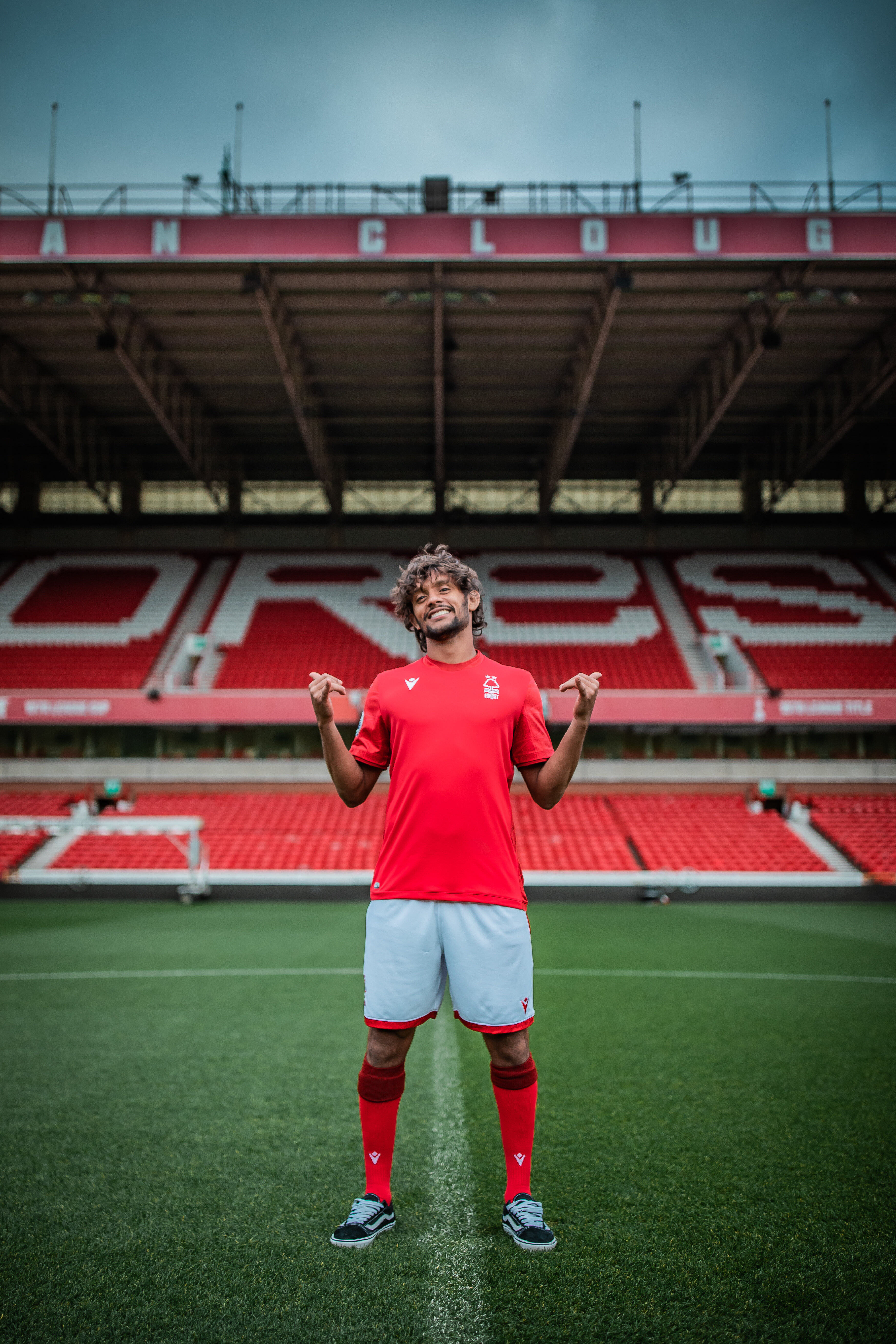 Английска Висша Лига трансфери и новини – входящи и изходящи