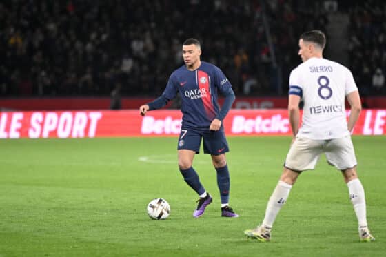 Ланс - ПСЖ составы