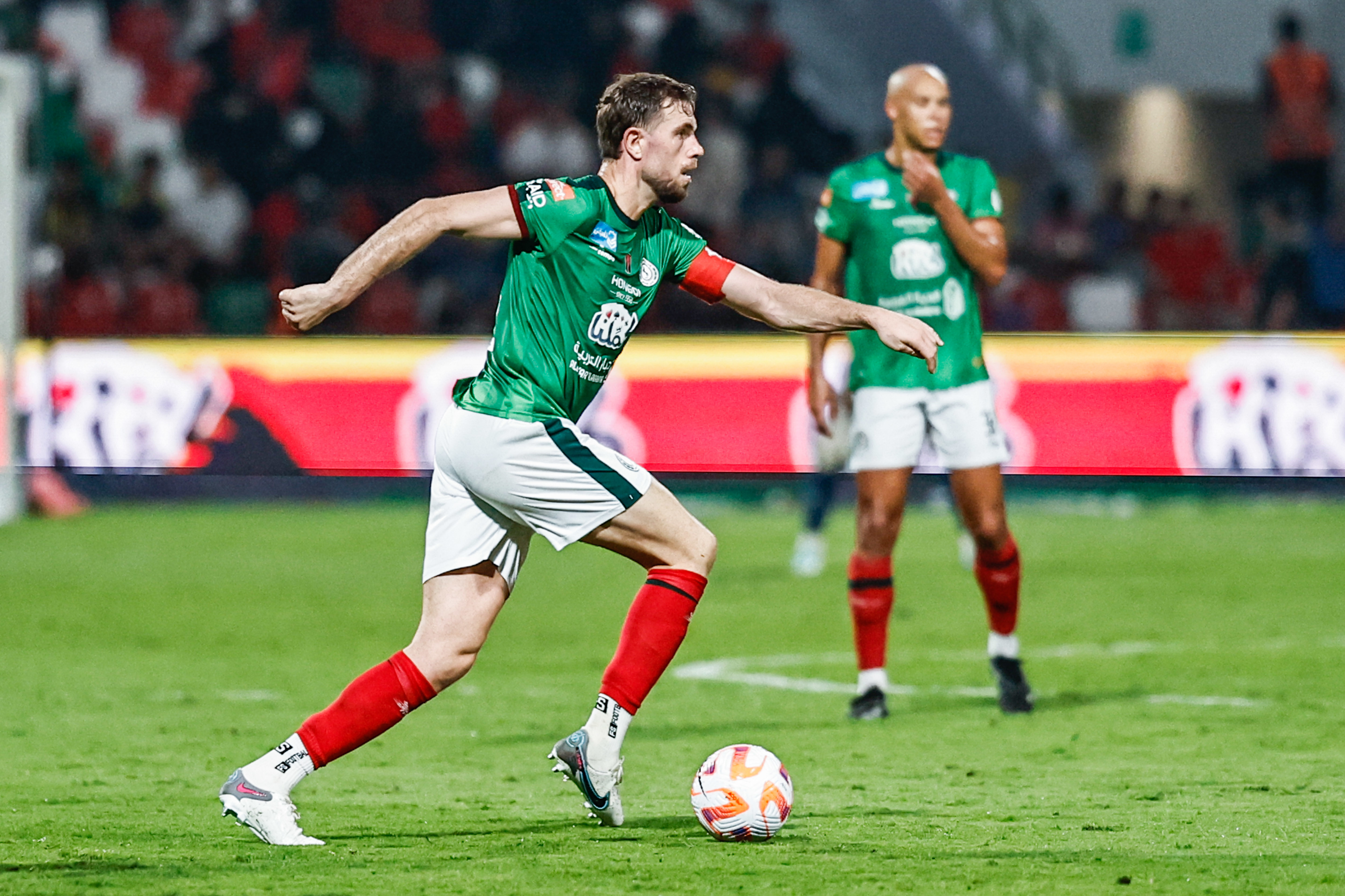 Ajax richt zich op Engelse Ster: Jordan Henderson in het vizier