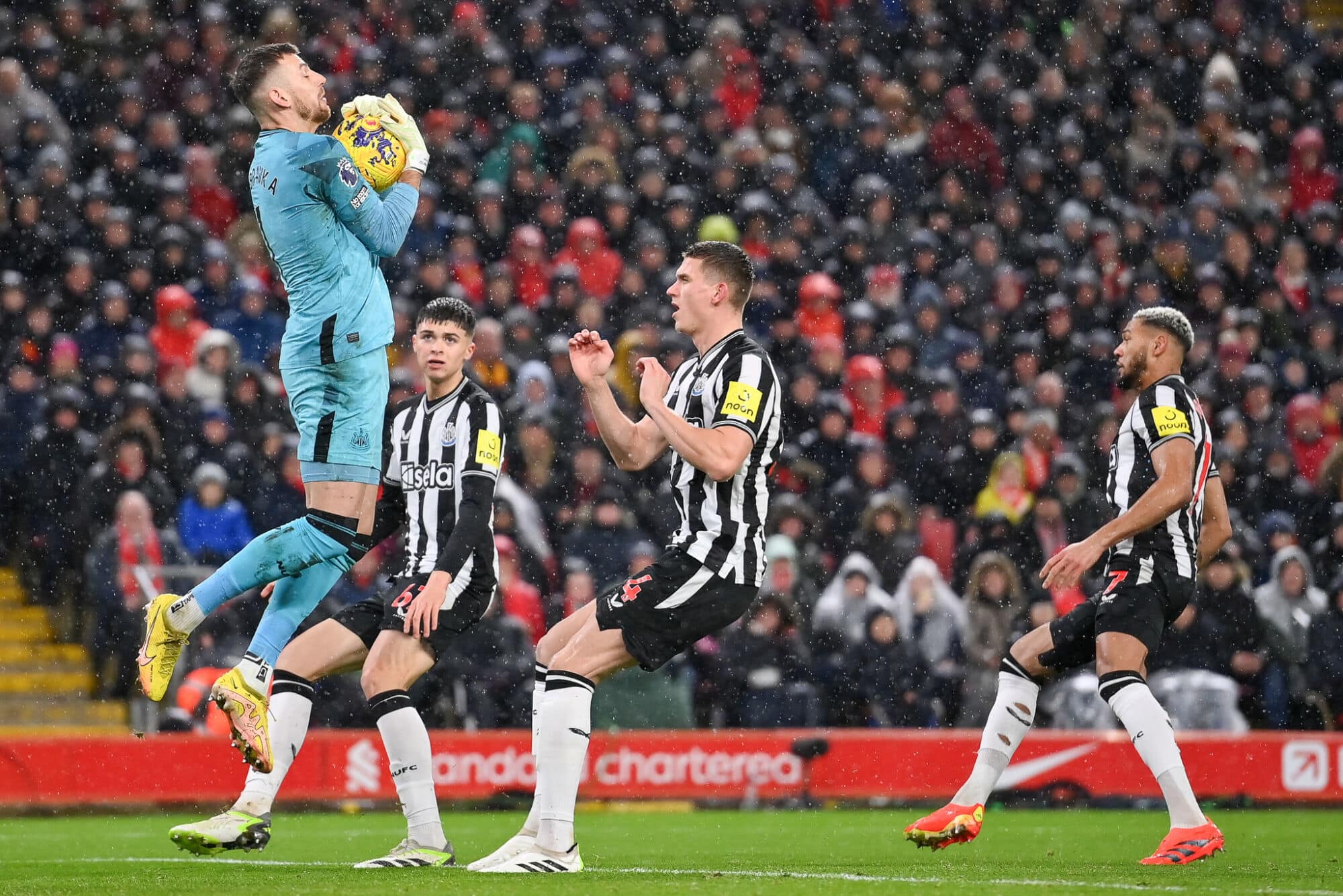 Състави за Съндърланд срещу Нюкасъл 06/01/2024