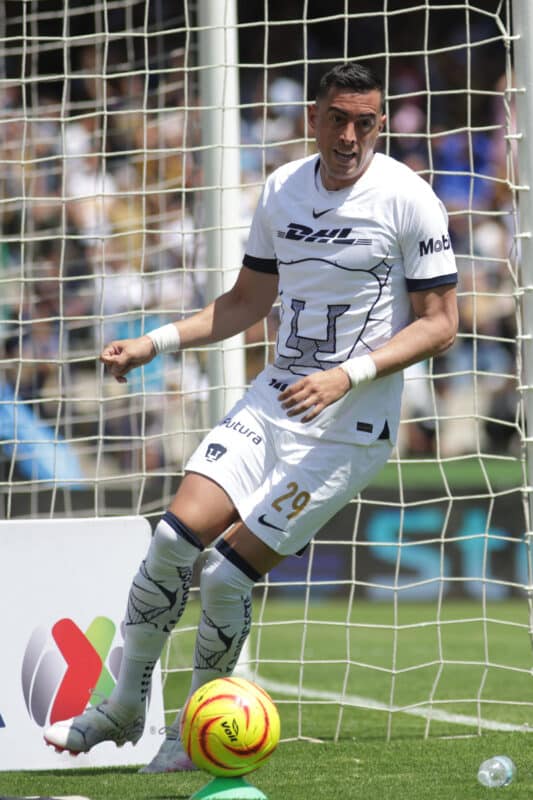 Juarez vs Pumas UNAM player