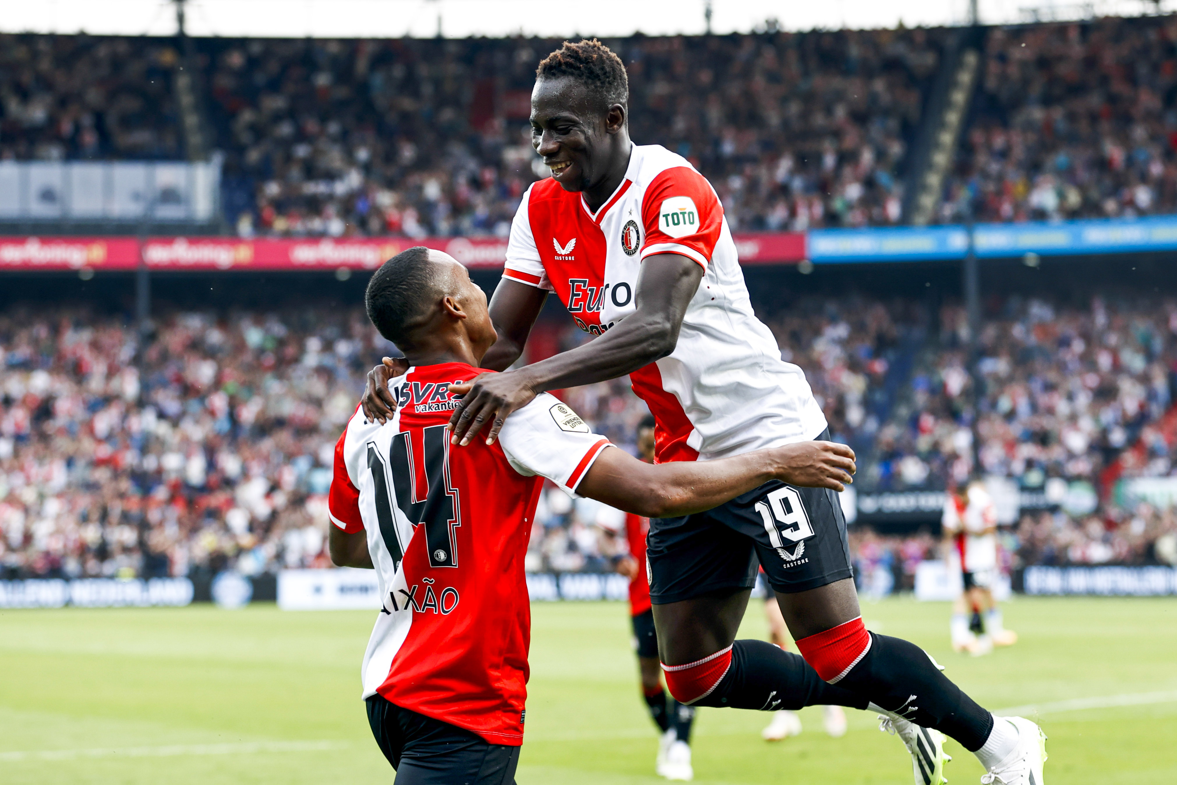 Hier kan je Live Heerenveen – Feyenoord op TV kijken of streamen (17/03/2024)