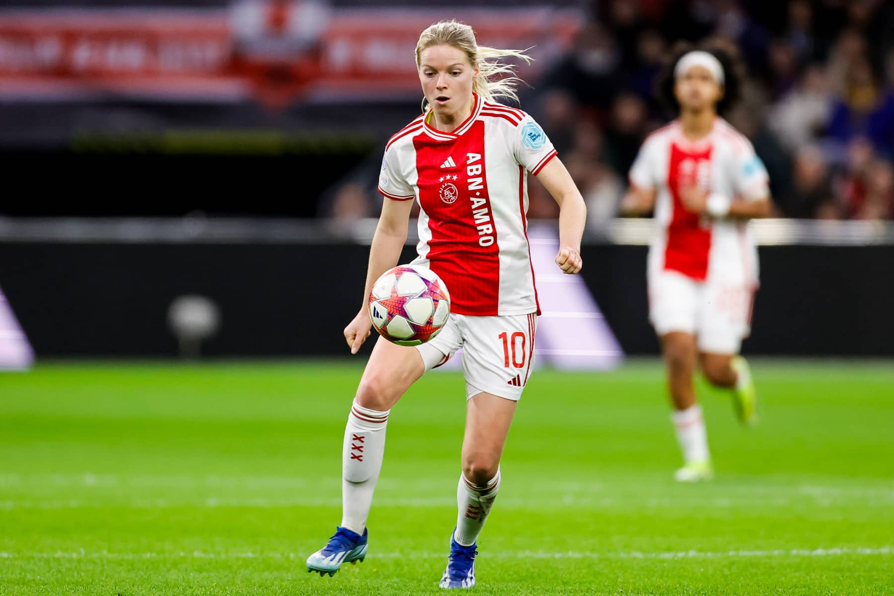 Optimisme bij Ajax Vrouwen ondanks uitdaging tegen Chelsea in Champions League