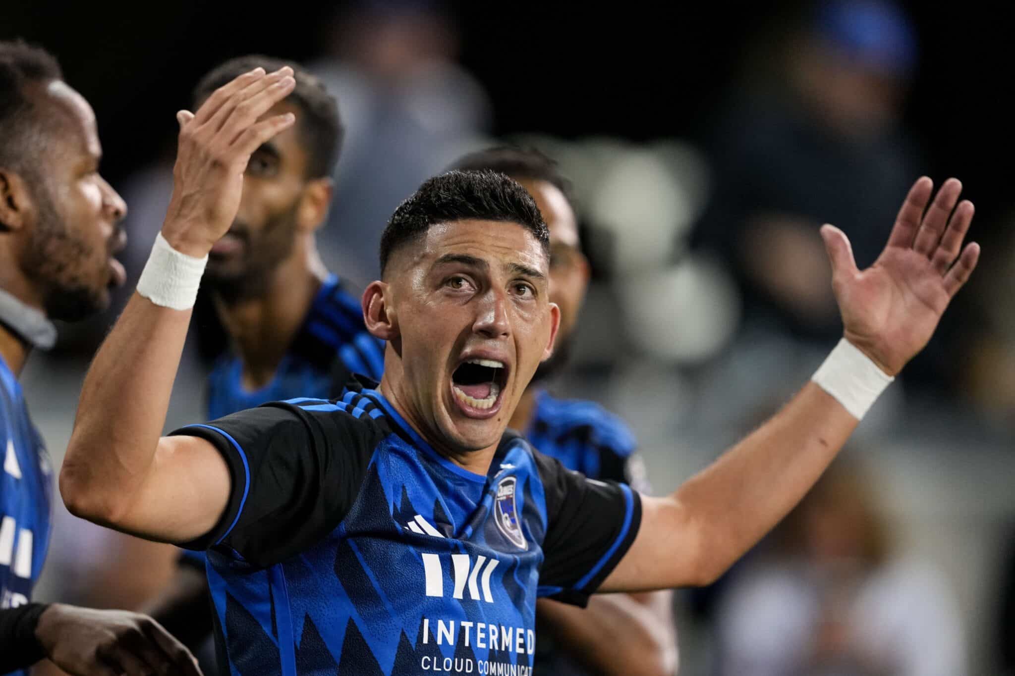 San Jose Earthquakes vs Houston Dynamo Player