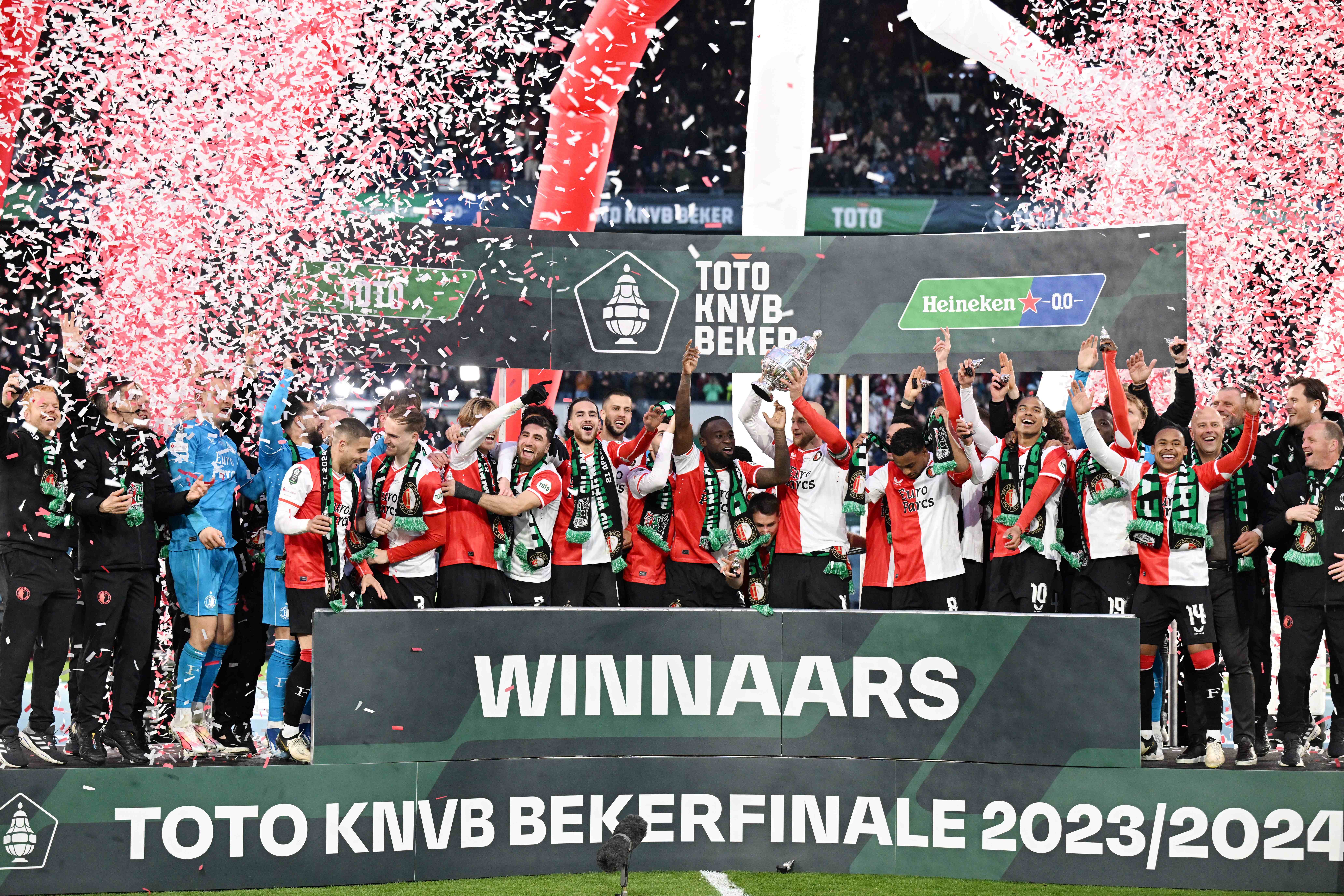 Dapper NEC verliest finale: Goed nieuws voor Ajax en AZ