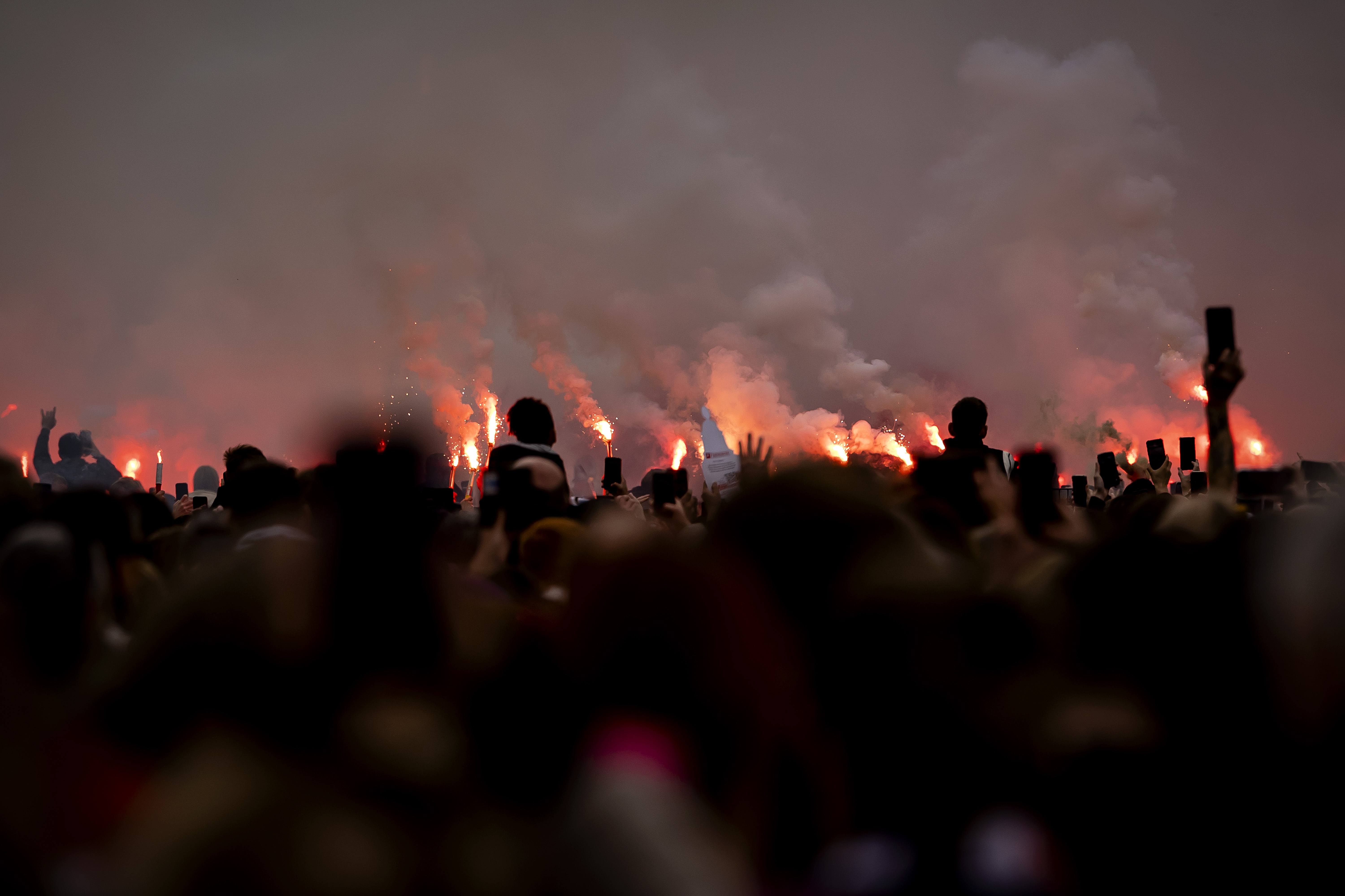 Feyenoord bestraft: Deze fans niet welkom bij laatste duel Arne Slot op 19 mei