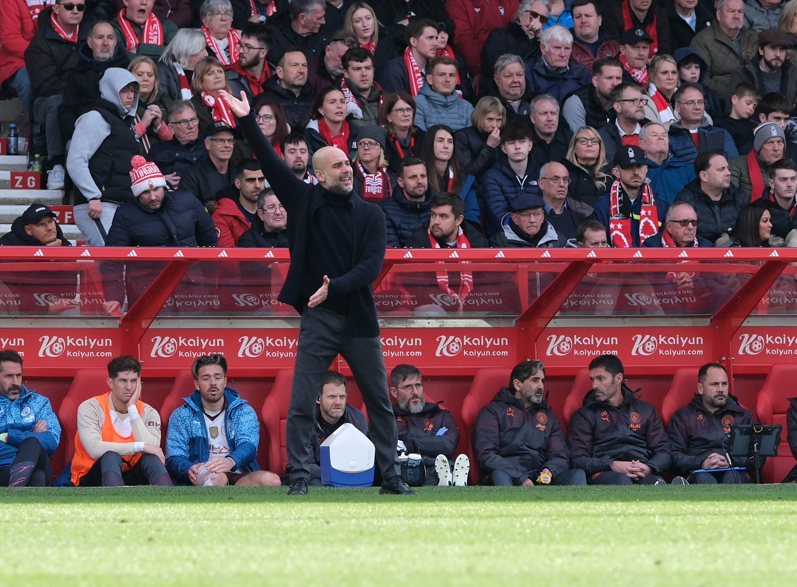 Deze bedragen mogen City en United uitgeven in 2025 voor transfers in de Premier League