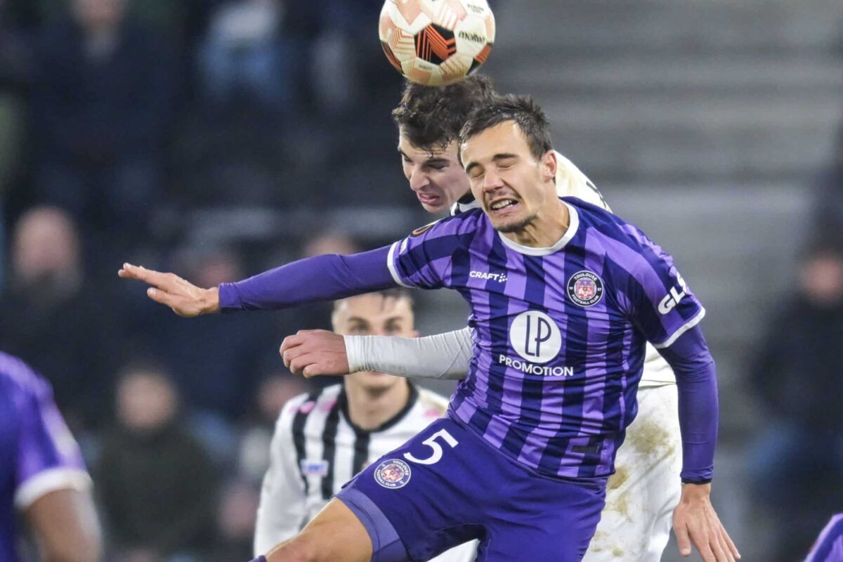 Fanion De Football Toulouse Vs Guingamp - Coupe De France 2025 - Tissu Neuf, Made In France