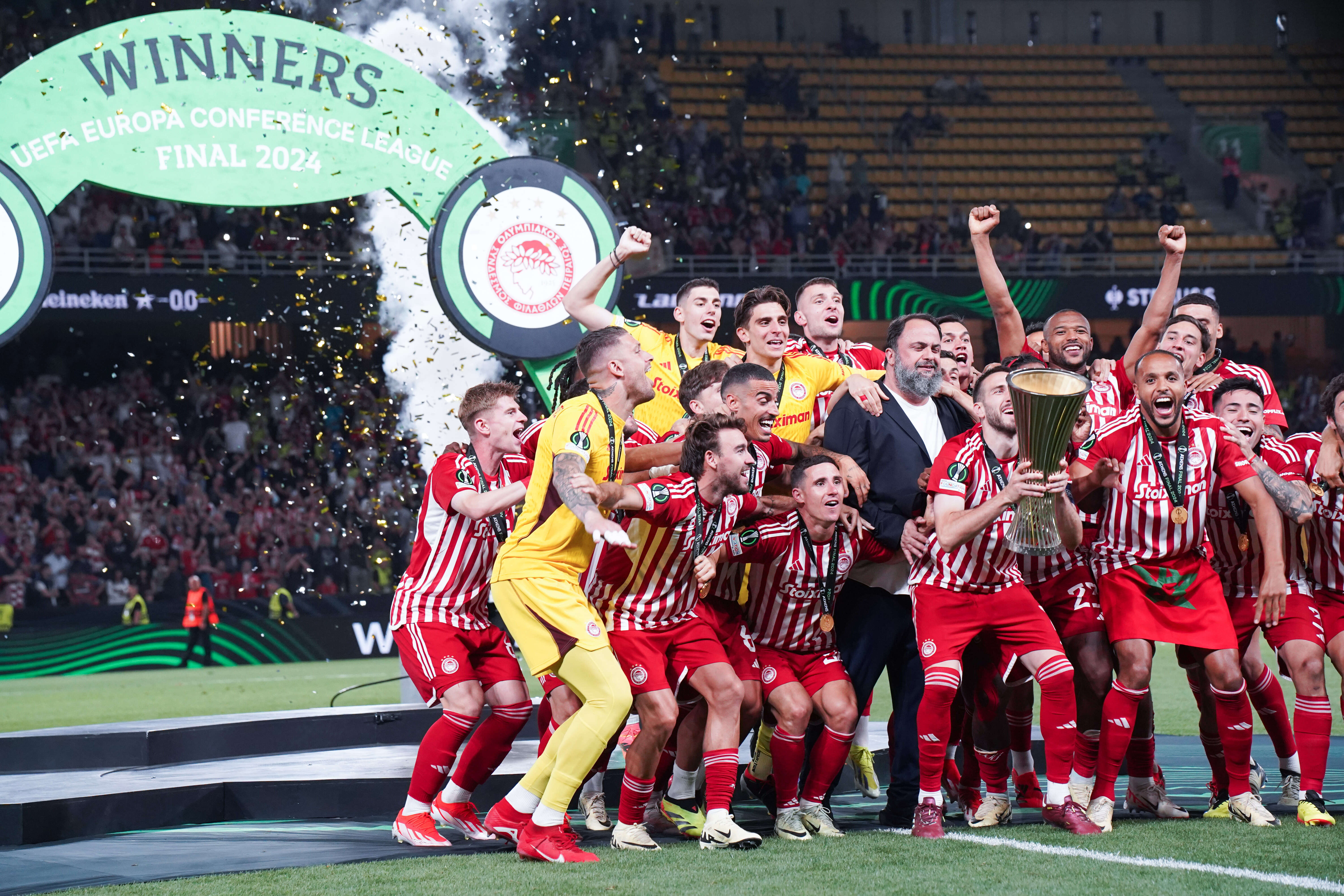 Olympiacos Wint Conference League in Kwaliteitsarme Finale