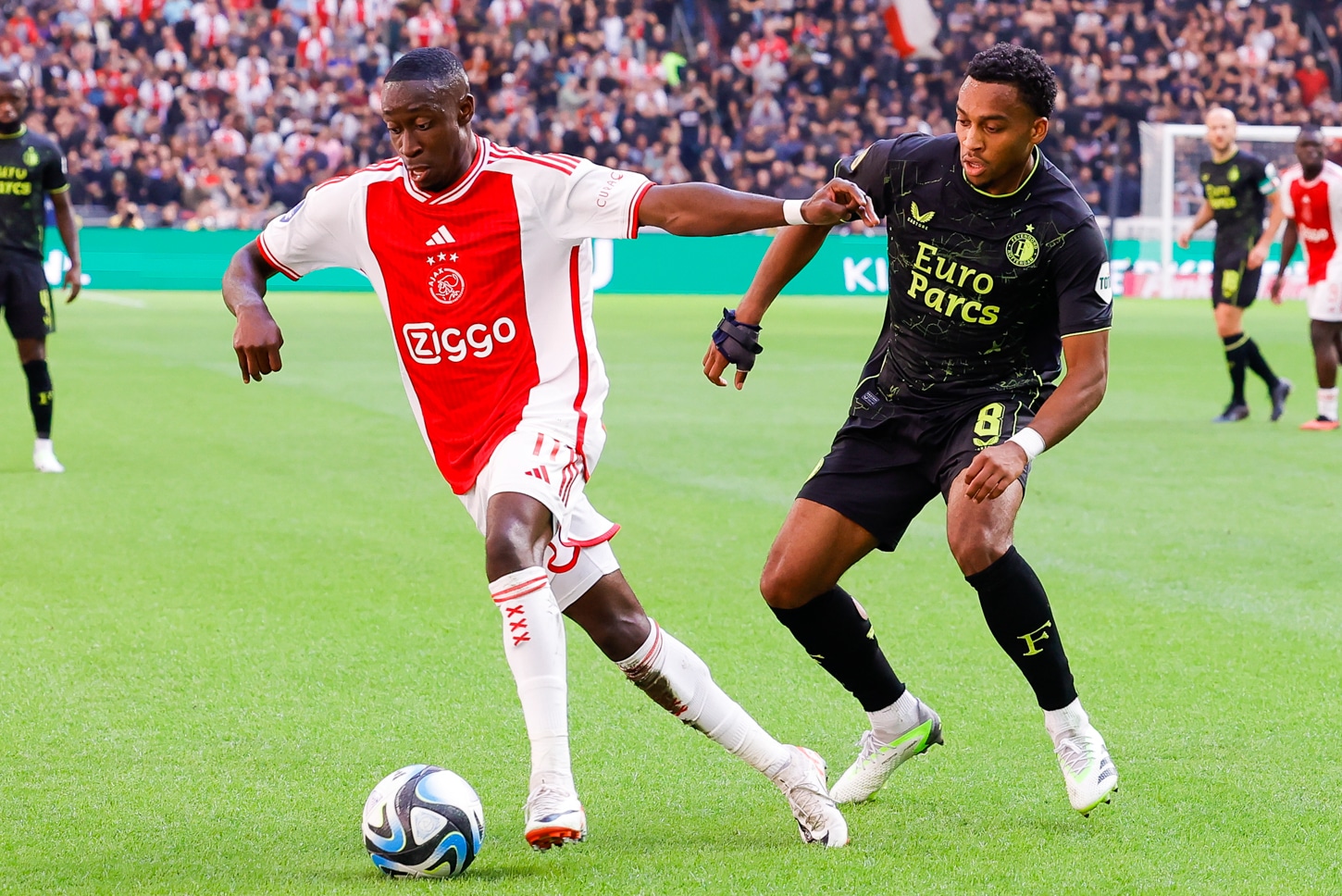 Vroege Klassieker tussen Feyenoord en Ajax in Nieuw Eredivisie-Seizoen