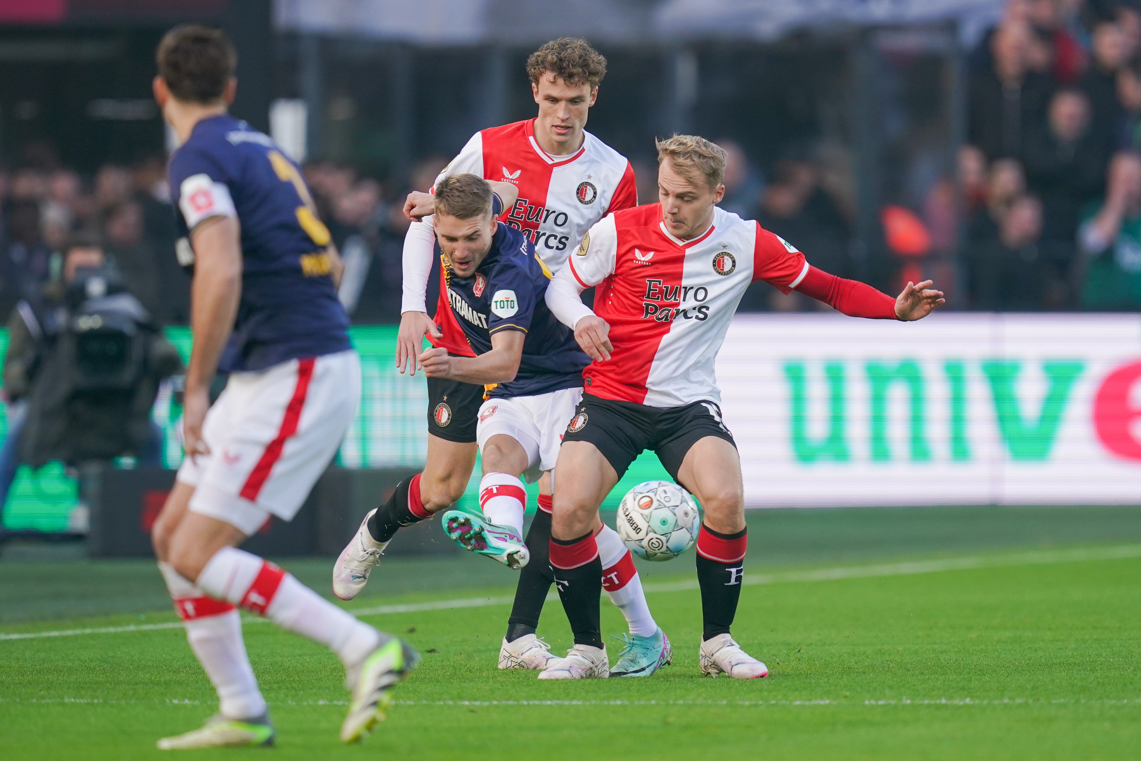 Transfernieuws Eredivisie: Van den Belt, ‘t Zand en Lien Kiezen voor Verandering