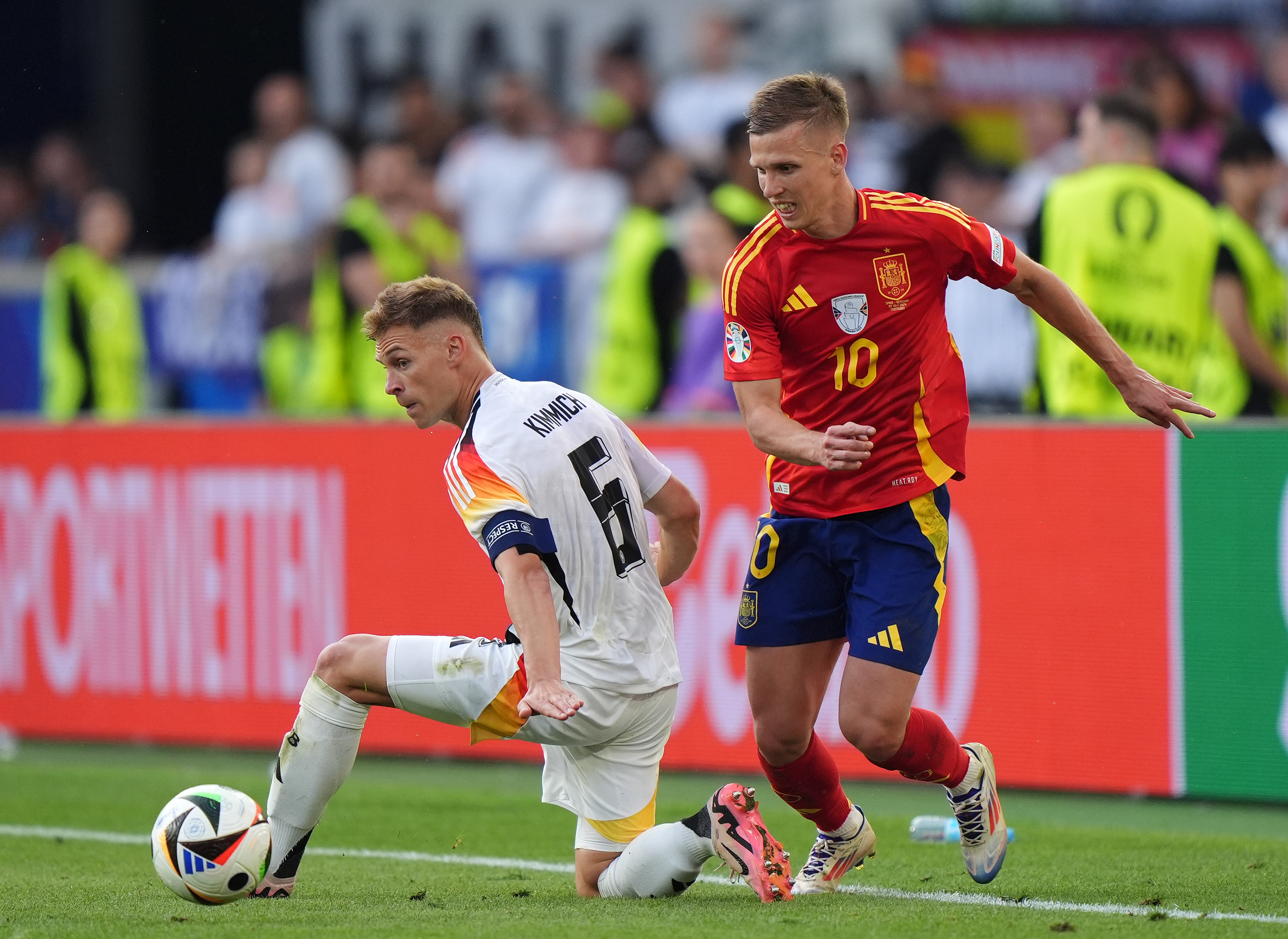 Uitschakeling EK Komt Hard Aan bij Duitsland: Tranen na Verlies tegen Spanje