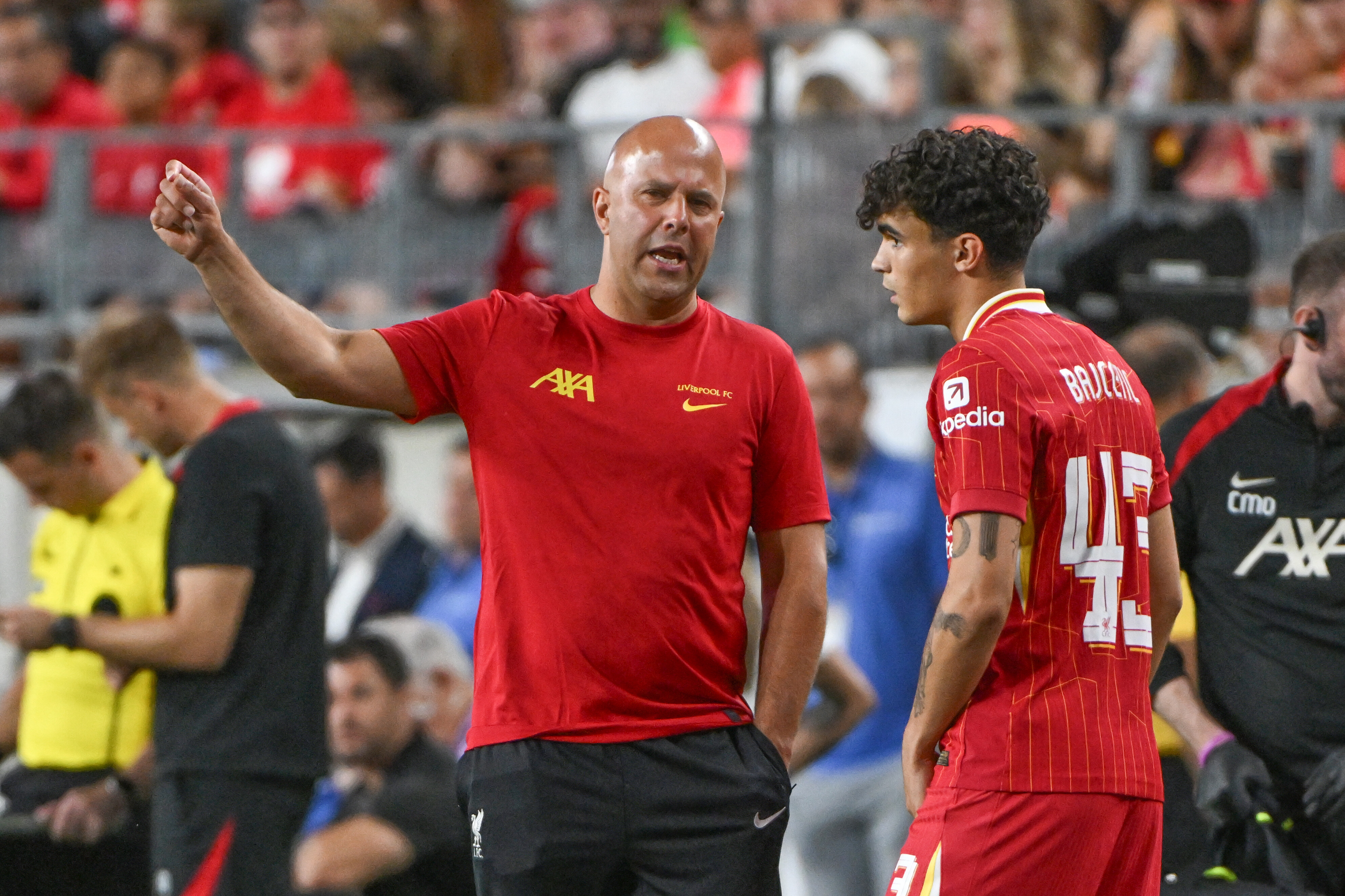 Arne Slot Boekt Eerste Zege als Liverpool-Trainer tegen Real Betis