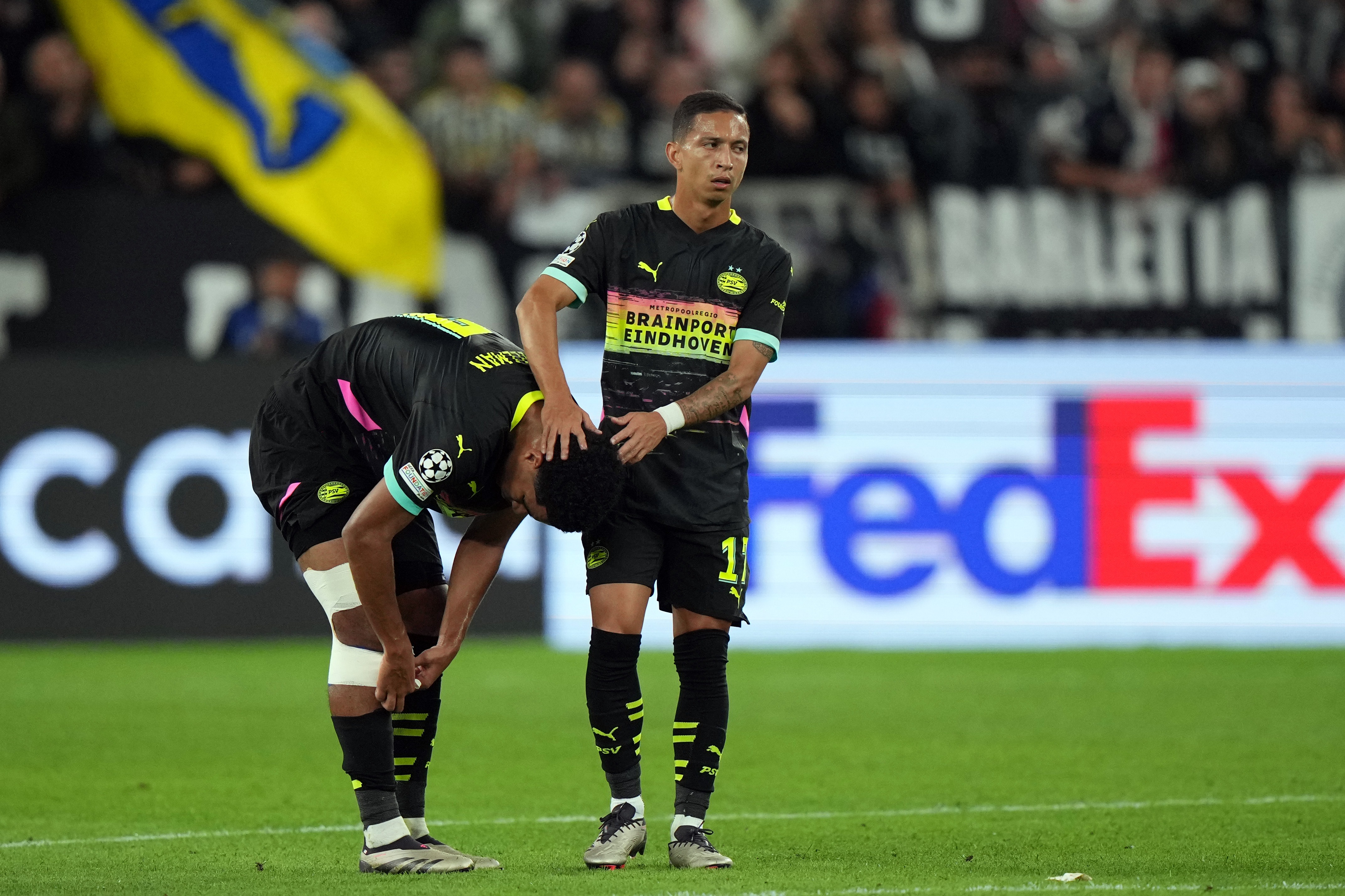 PSV begint Champions League-seizoen met pijnlijke nederlaag in Turijn