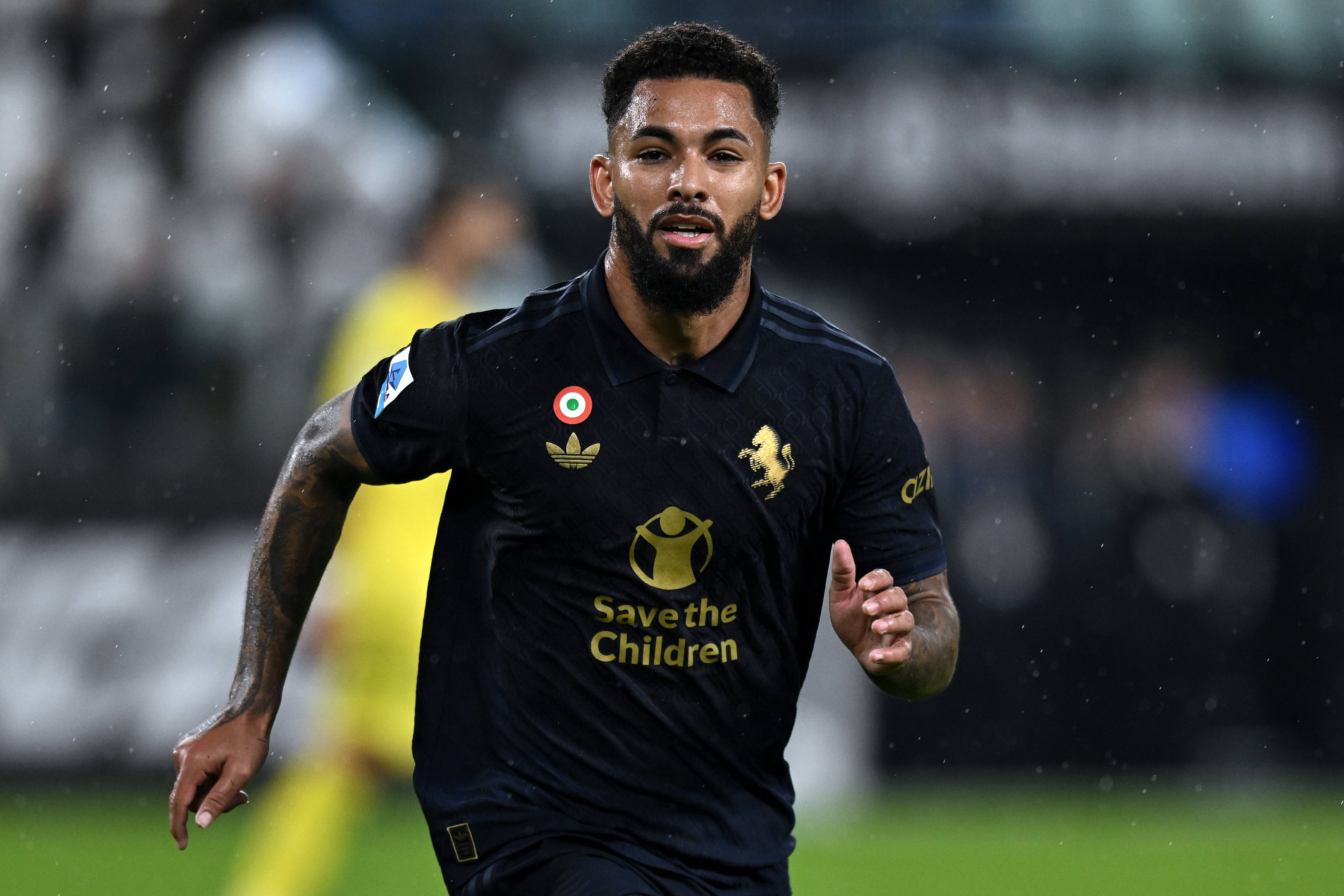 Douglas Luiz transfer: Will Man City take Juve up on their offer? Whisper+ verdict