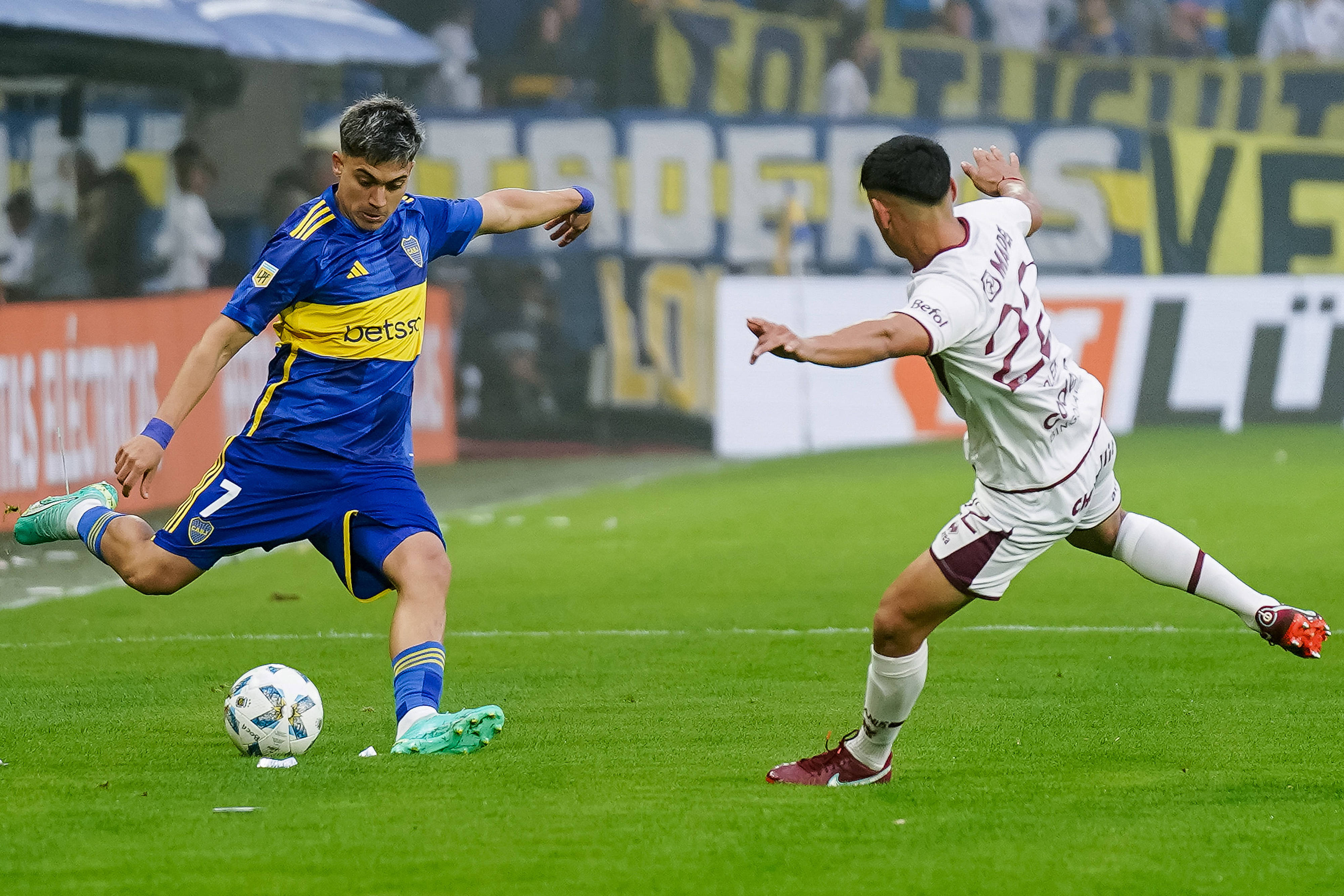 Arsenal transfer news: Will Gunners steal Argentine prodigy from Cherries’ grasp? Whisper+ verdict