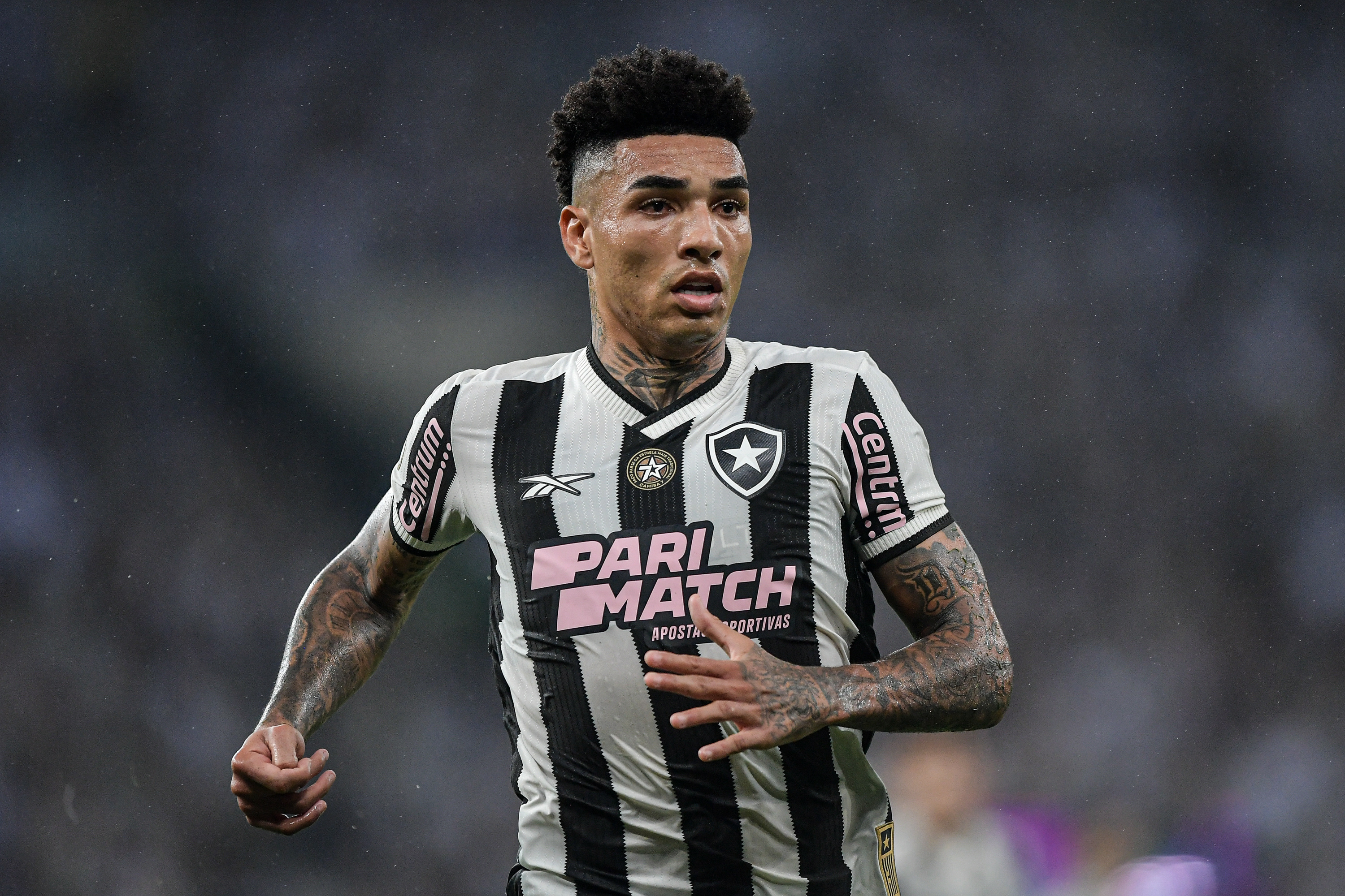 Arsenal transfer news: Vote of confidence on Botafogo star? Whisper+ verdict