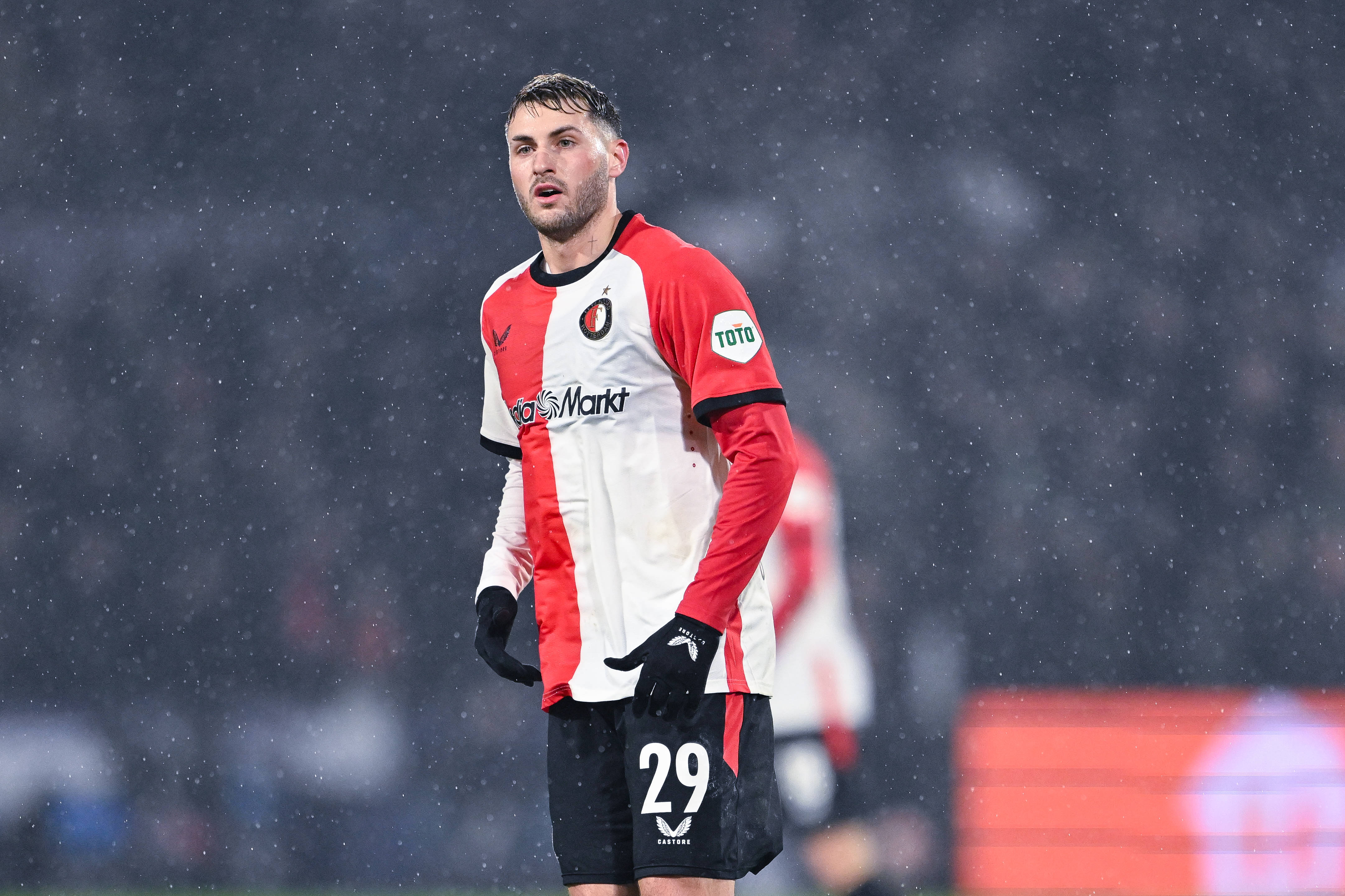 Gimenez Milan transfer a reality at last with improved bid? Whisper+ verdict