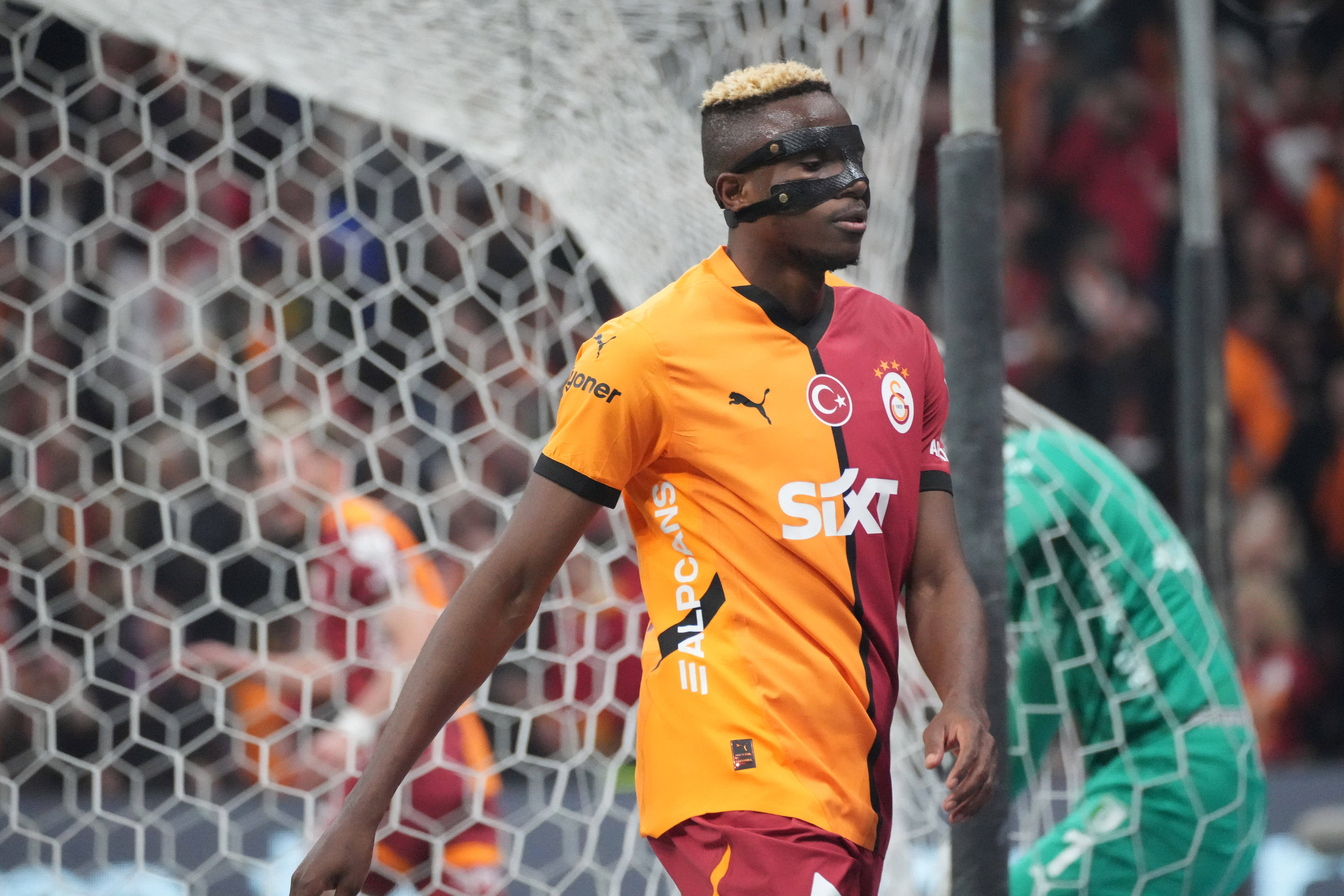 Man Utd transfer news: Red Devils reach ‘agreement in principle’ for elite striker – Whisper+ verdict