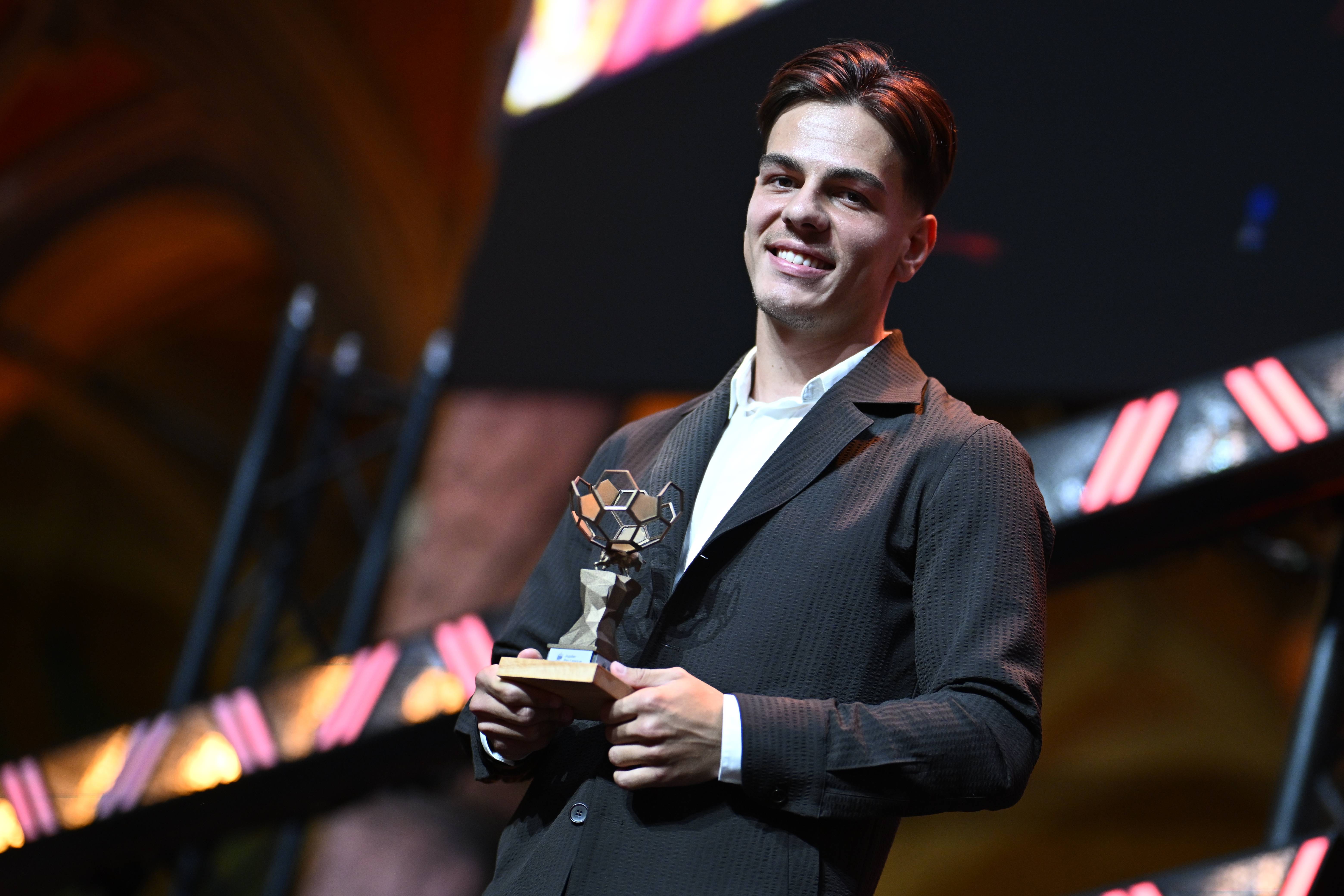 AC Milan transfer news: Serie A giants table bid for top midfielder – Whisper+ verdict