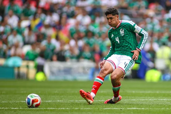 West Ham transfer news: &lsquo;Conflicting&rsquo; Benfica and Koln interest in Mexico World Cup star