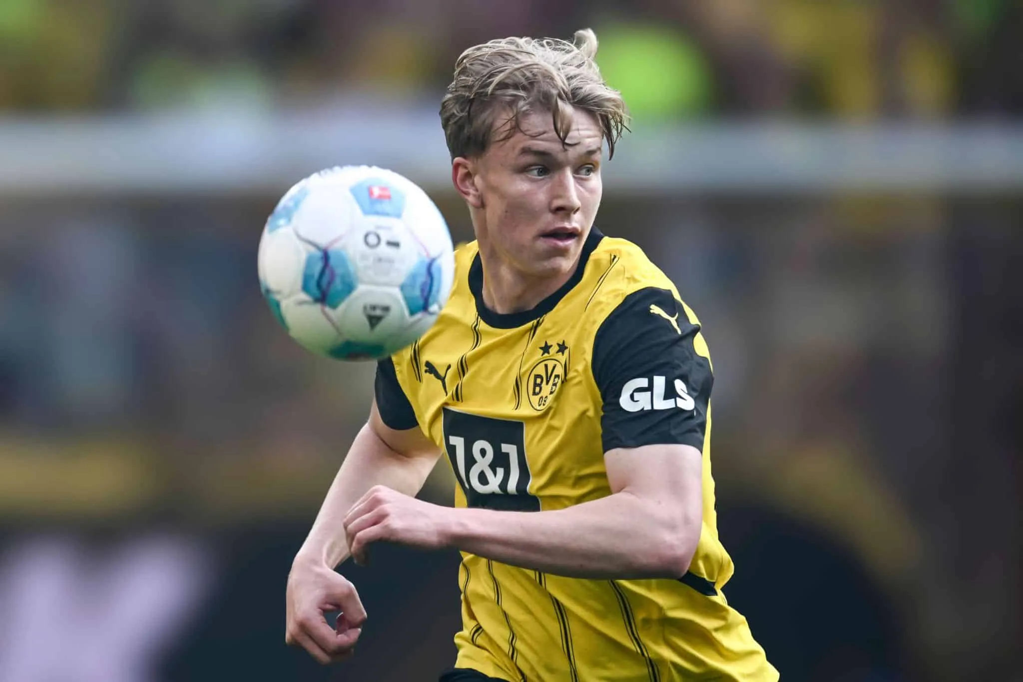 Nottingham Forest eyeing swoop to steal defender away from Borussia Dortmund &ndash; Whisper+ verdict