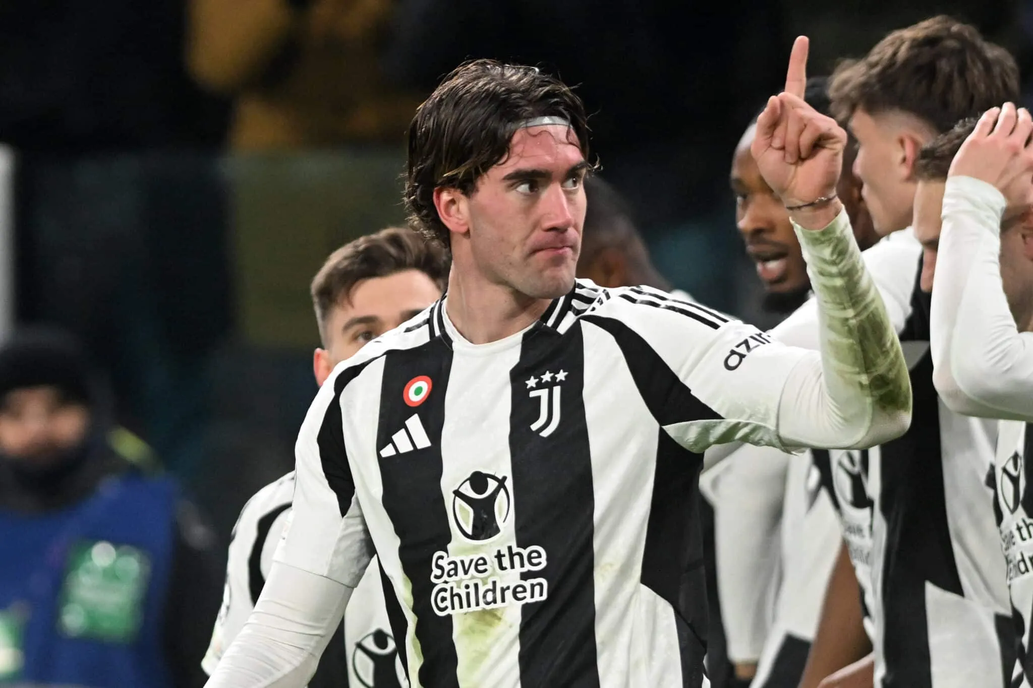 Vlahovic transfer: Man Utd joining the Premier League tussle for Serbian striker? Whisper+ verdict