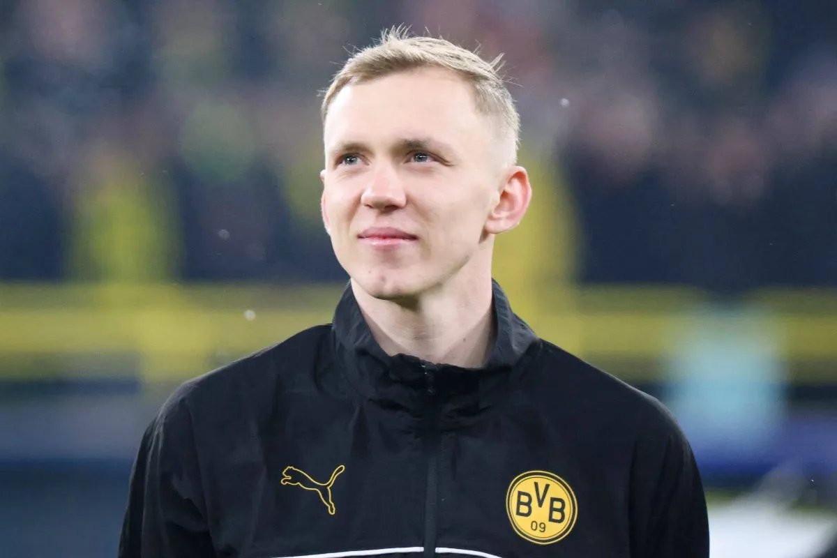 Maximilian Beier pictured in action for Borussia Dortmund