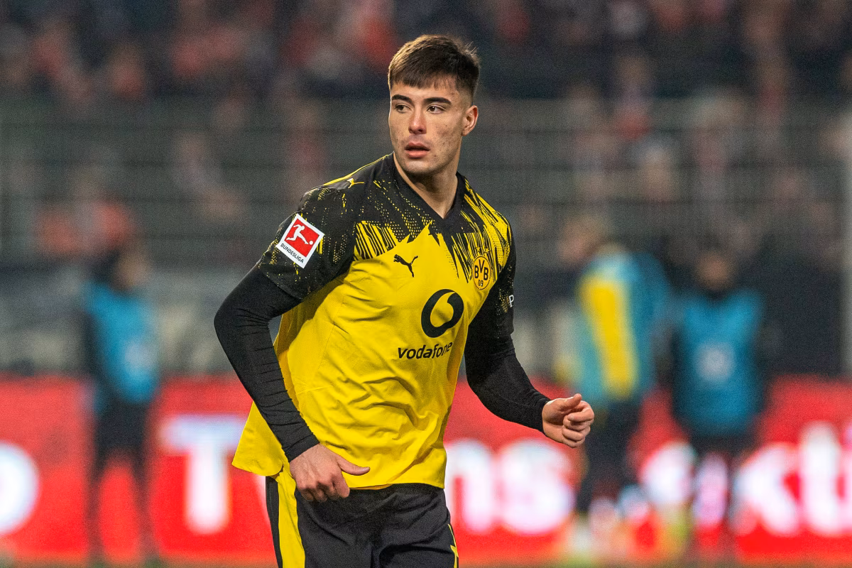 Chelsea transfer news: Blues send Anselmino to Strasbourg in defender swap