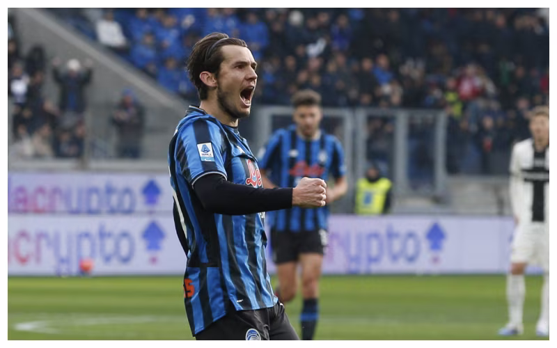 Marten de Roon celebrating his goal || Credit - IMAGO / ABACAPRESS