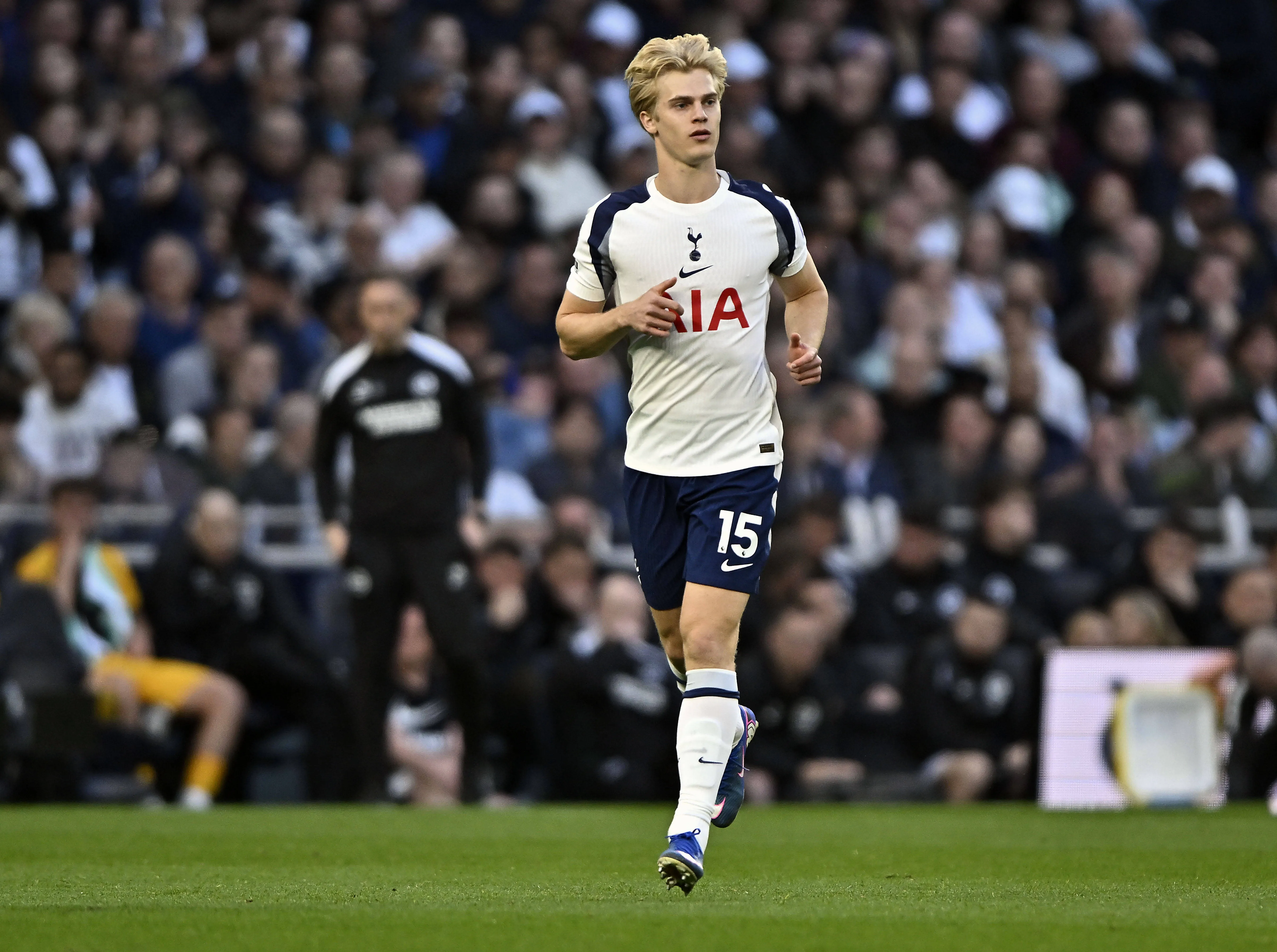 Lucas Bergvall of Tottenham Hotspur