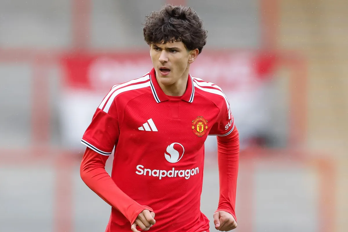 Who is Man United wonderkid Jaume Camacho? Age, position, style of play, contract status