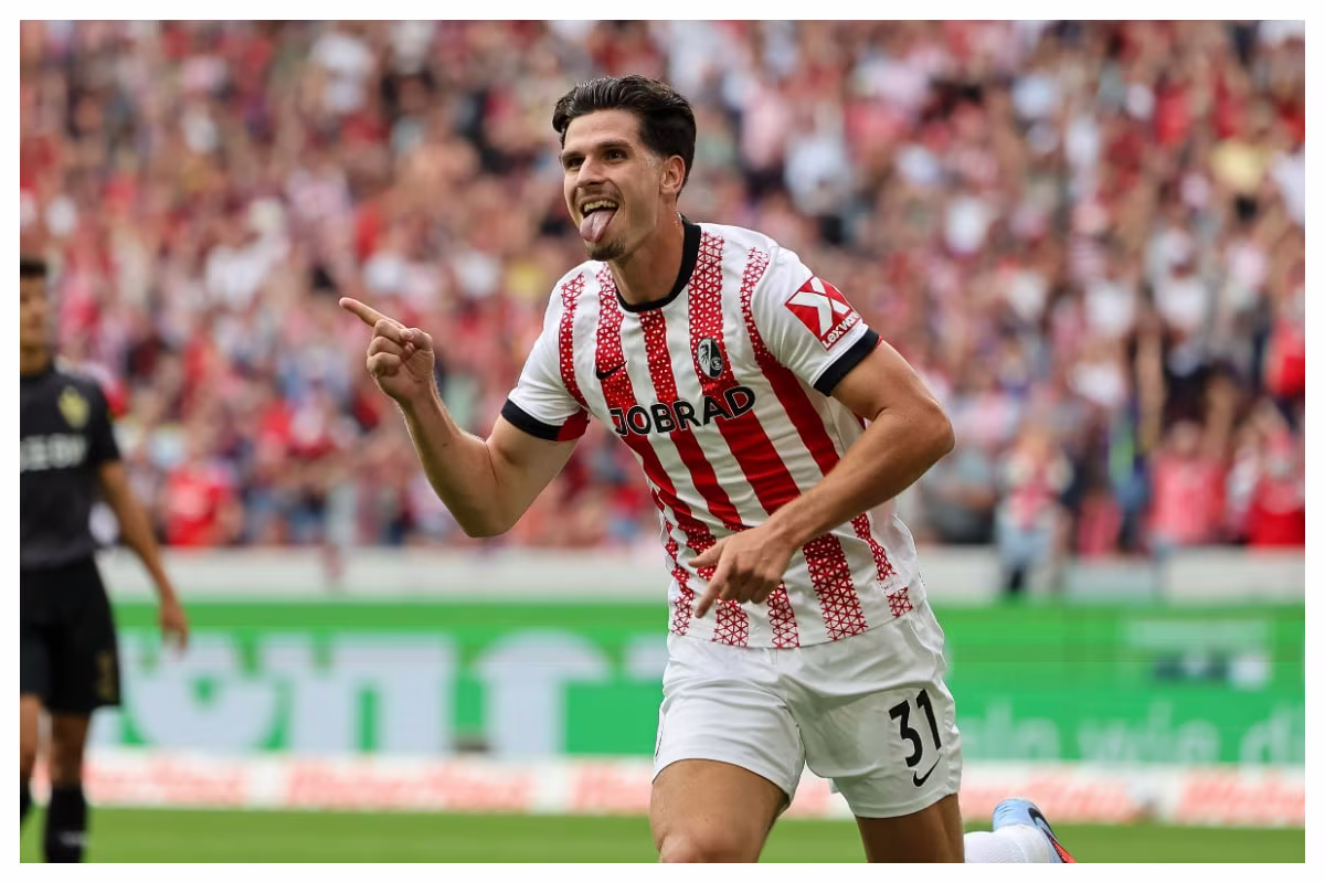Igor Matanovic celebrating his goal || Imago