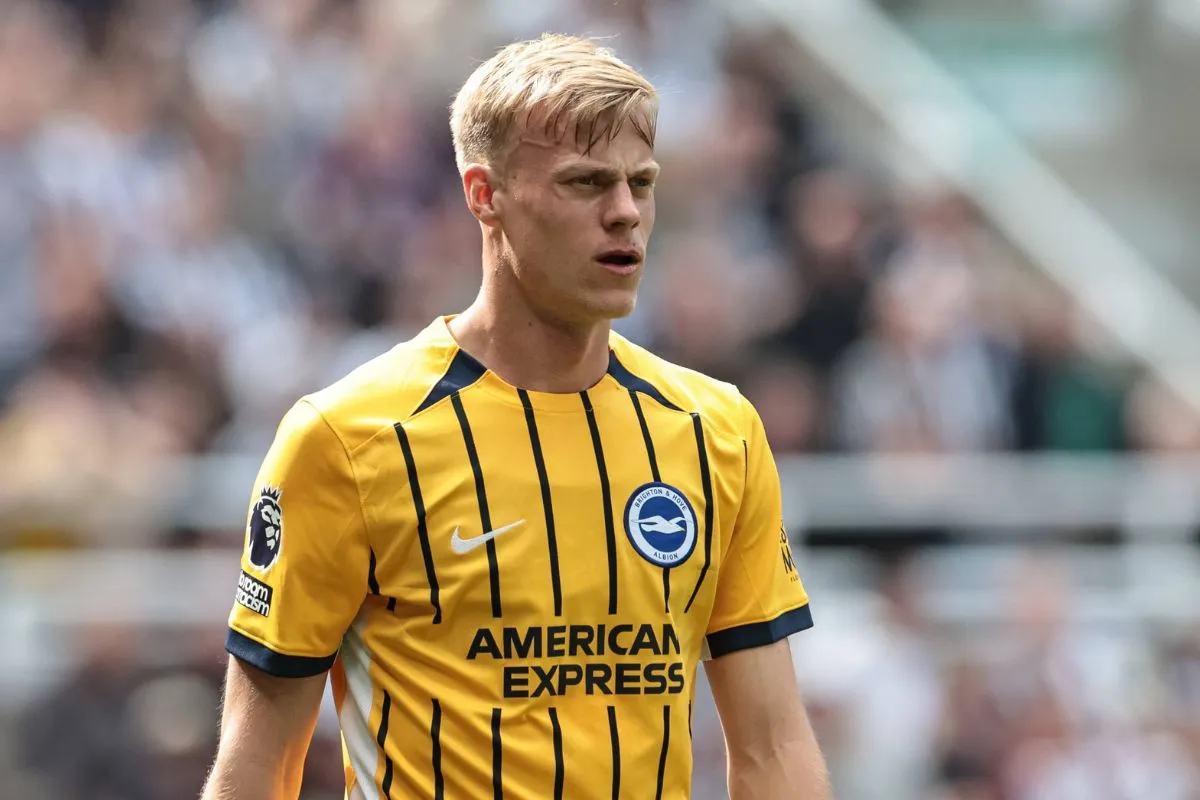 Jan Paul van Hecke in action for Brighton