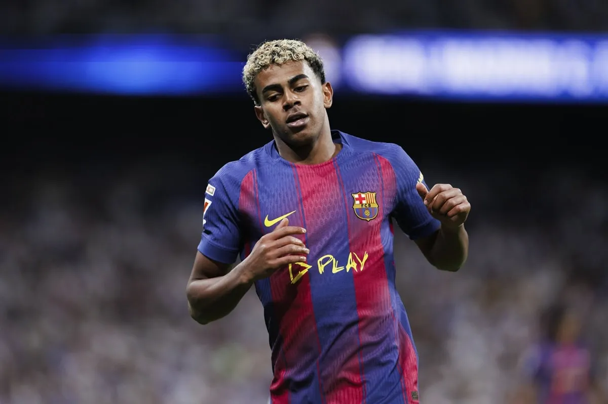 Best wingers in the world: Mohamed Salah misses the cut