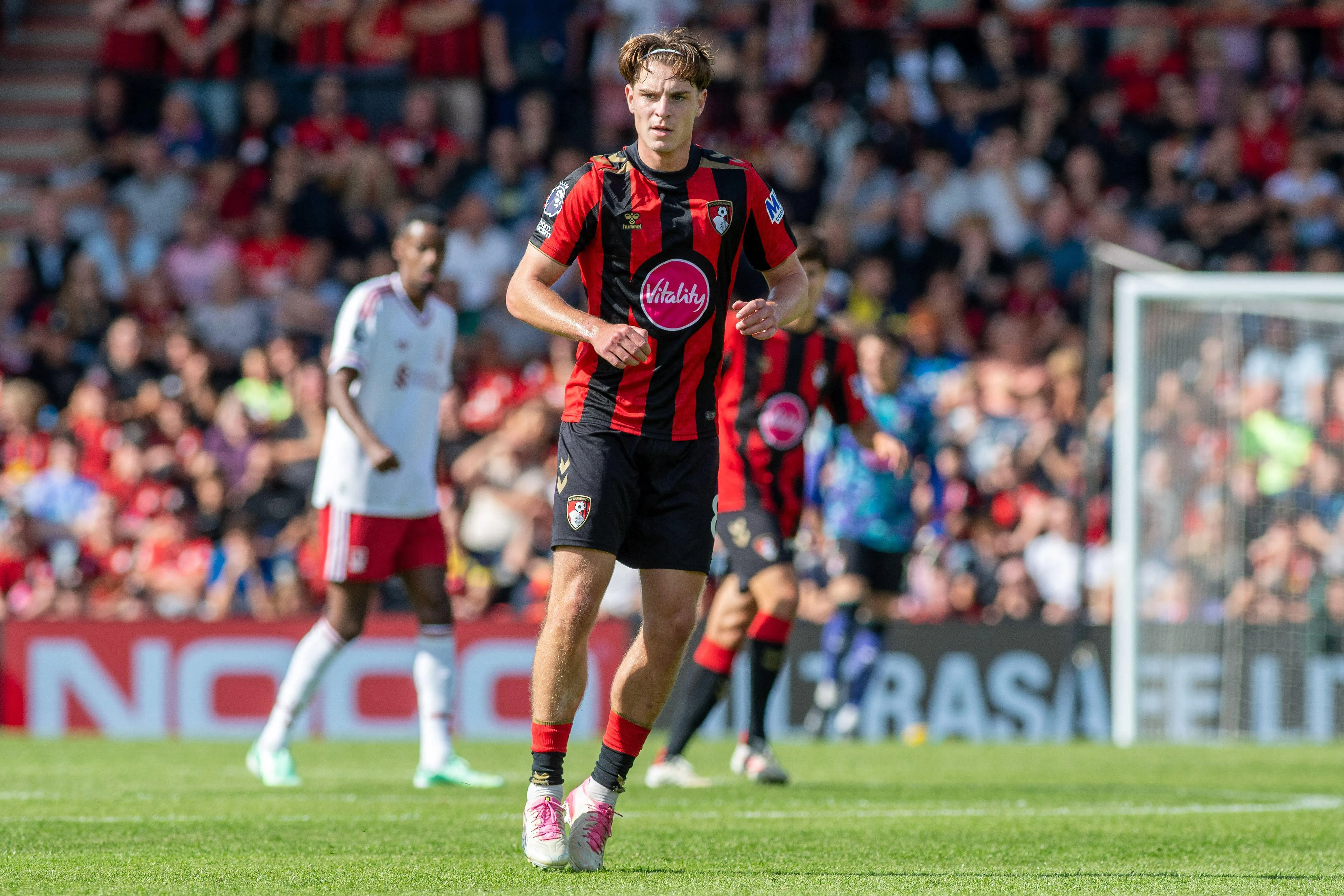 Latest transfer news today: Liverpool move ahead in the race for PL midfielder as Jude Bellingham makes big decision