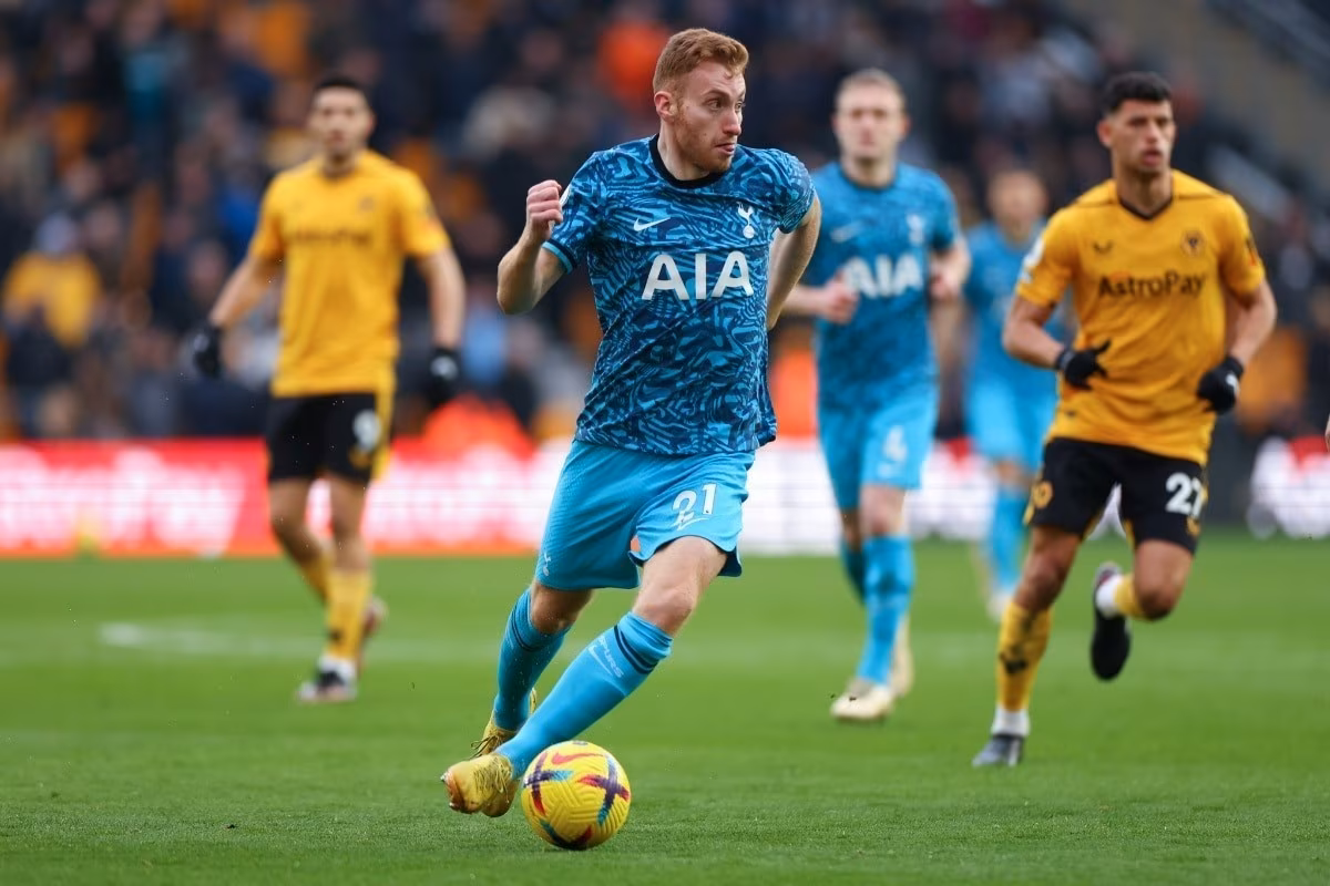 Dejan Kulusevski drives forward against Wolves
