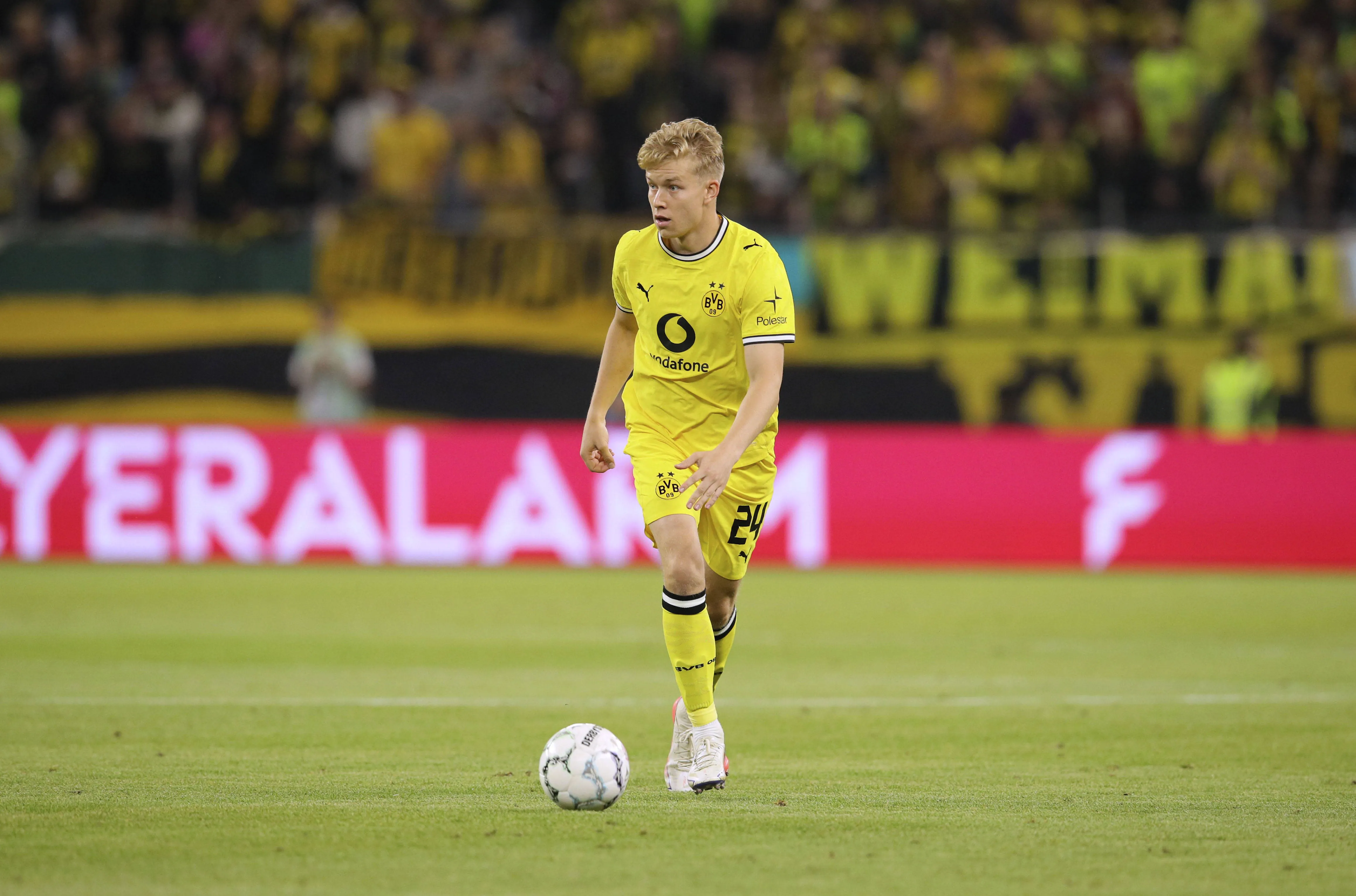 Daniel Svensson of Dortmund