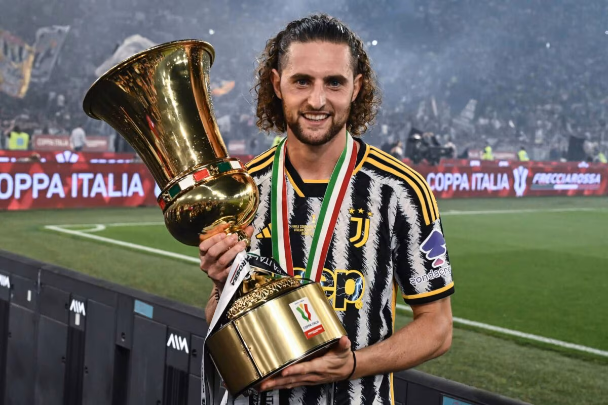 Liverpool midfield targets - Adrien Rabiot