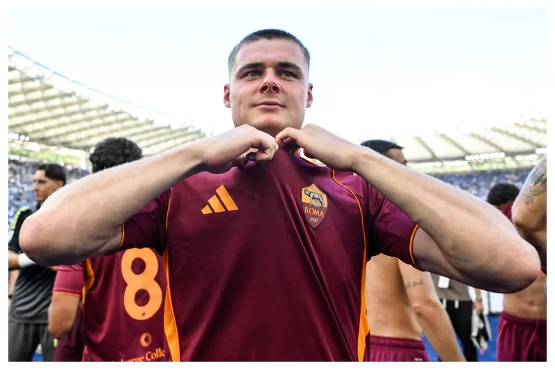 Evan Ferguson celebrating his goal || Imago