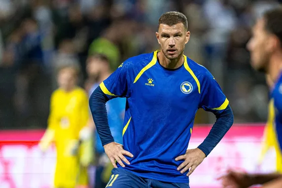 Bosnia-Herzegovina vs Sweden live commentary: Nations League latest score, team news, updates
