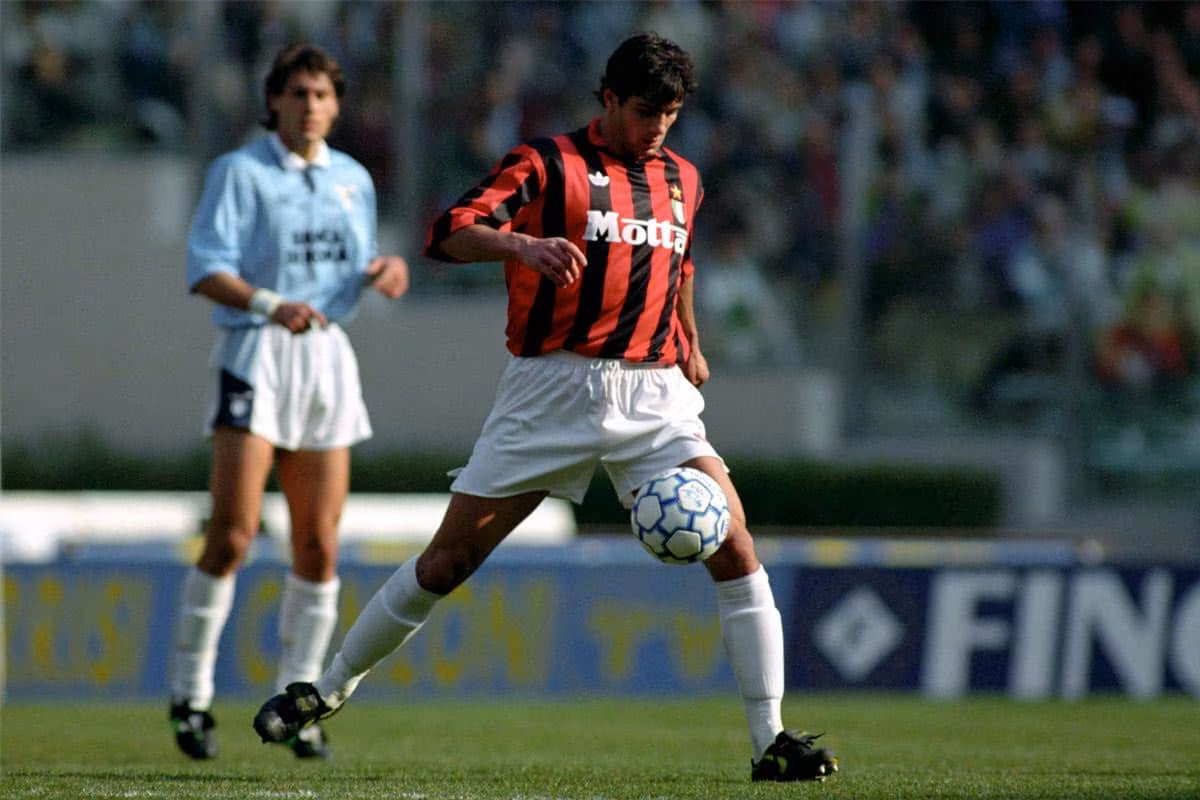 Gianluigi Lentini controls the ball 
