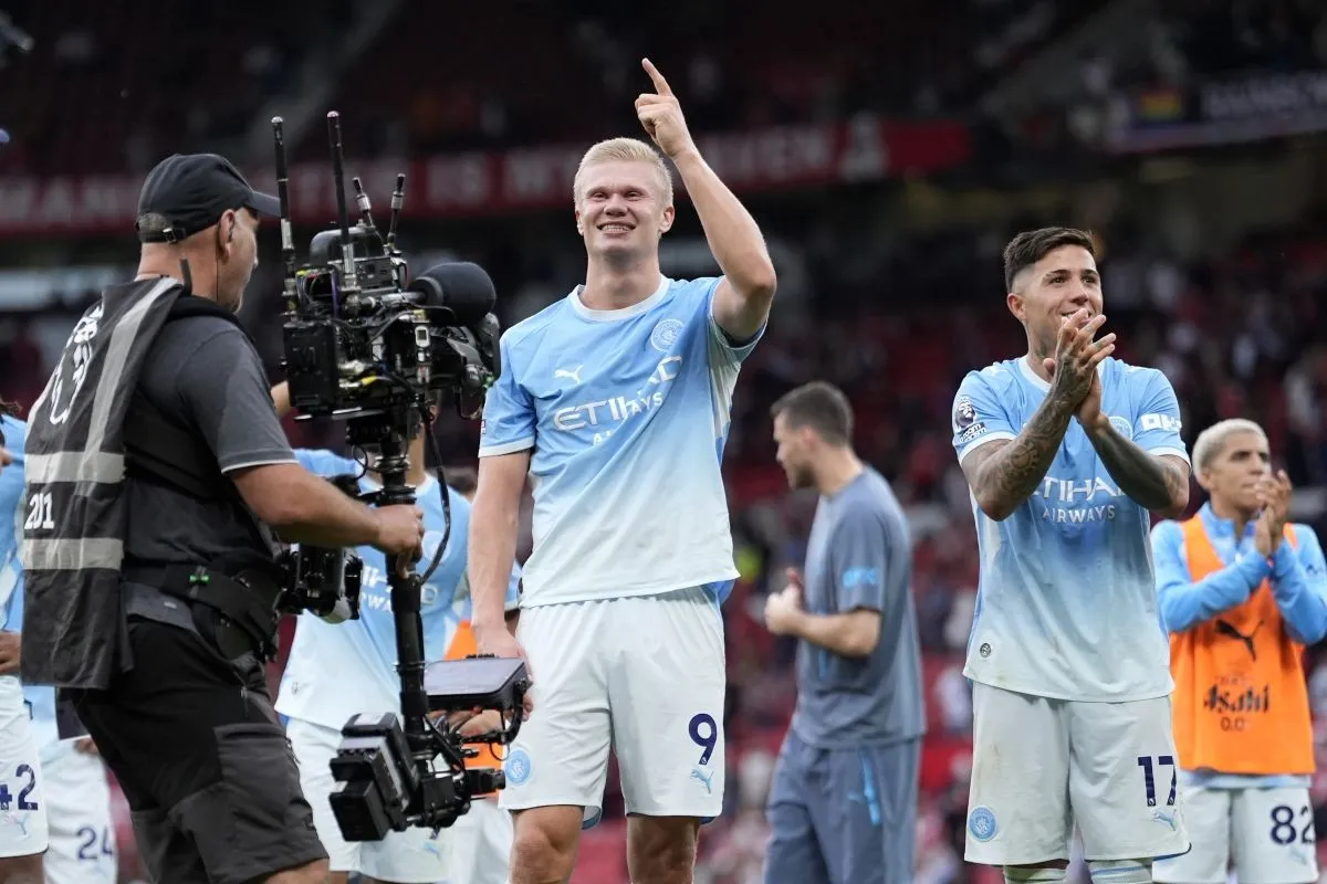 Latest transfer news today: Erling Haaland exit update as Man United learn JJ Gabriel fee